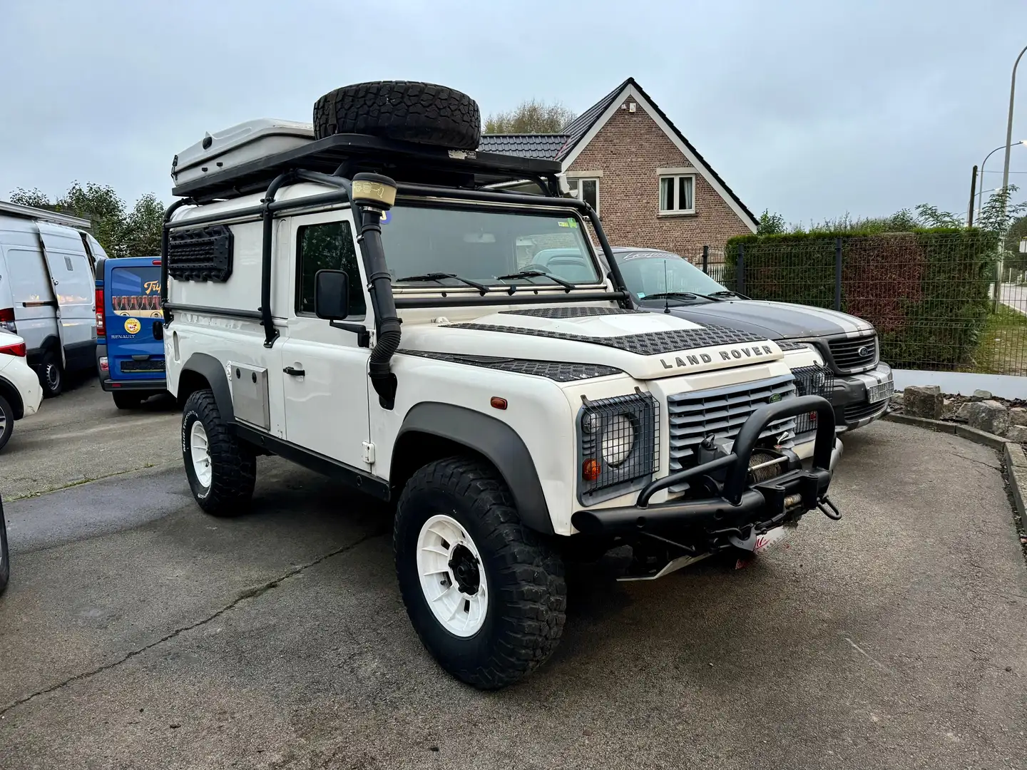 Land Rover Defender 110  2.4 TD4 grd Raid  115000 km car-pass Alb - 2