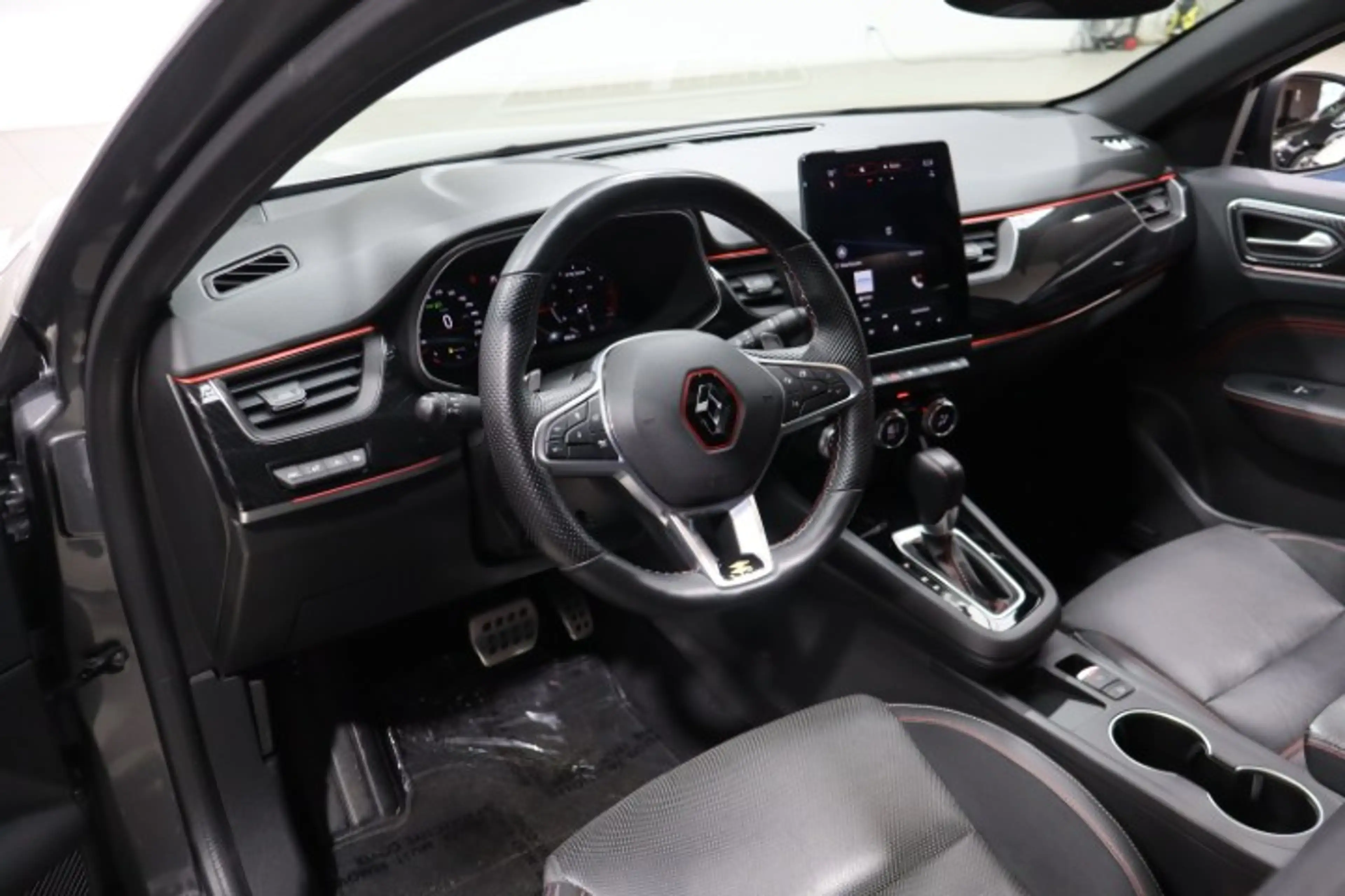 Renault Arkana Arkana 1.3 TCe R.S.Line EDC — photo 13