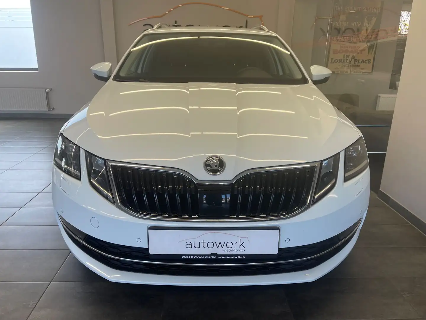 Skoda Octavia Combi Style*AUT/Navi/ALU/Leder/Sitzhzg.* Weiß - 2