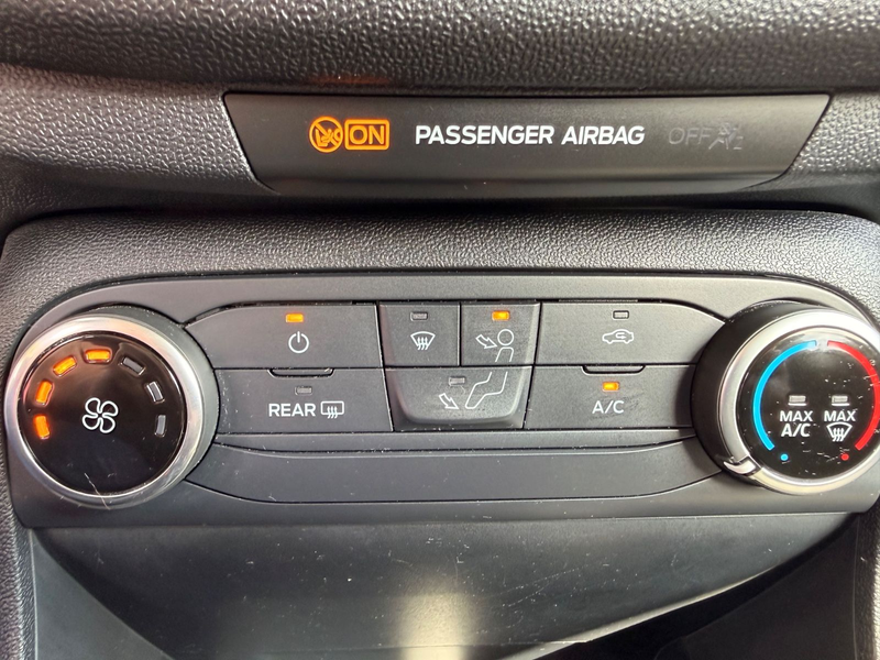 Ford Fiesta COOL&CONNECT CarPlay / Android Auto — photo 12