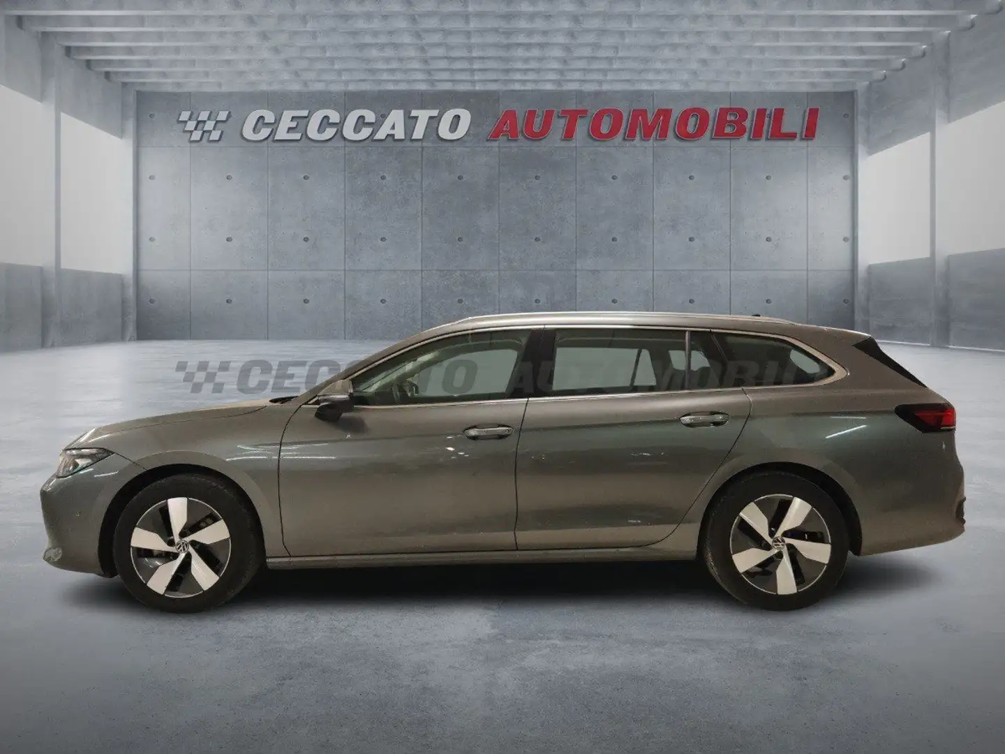 Volkswagen Passat IX 2024 2.0 tdi scr Business 150cv dsg Gris - 2