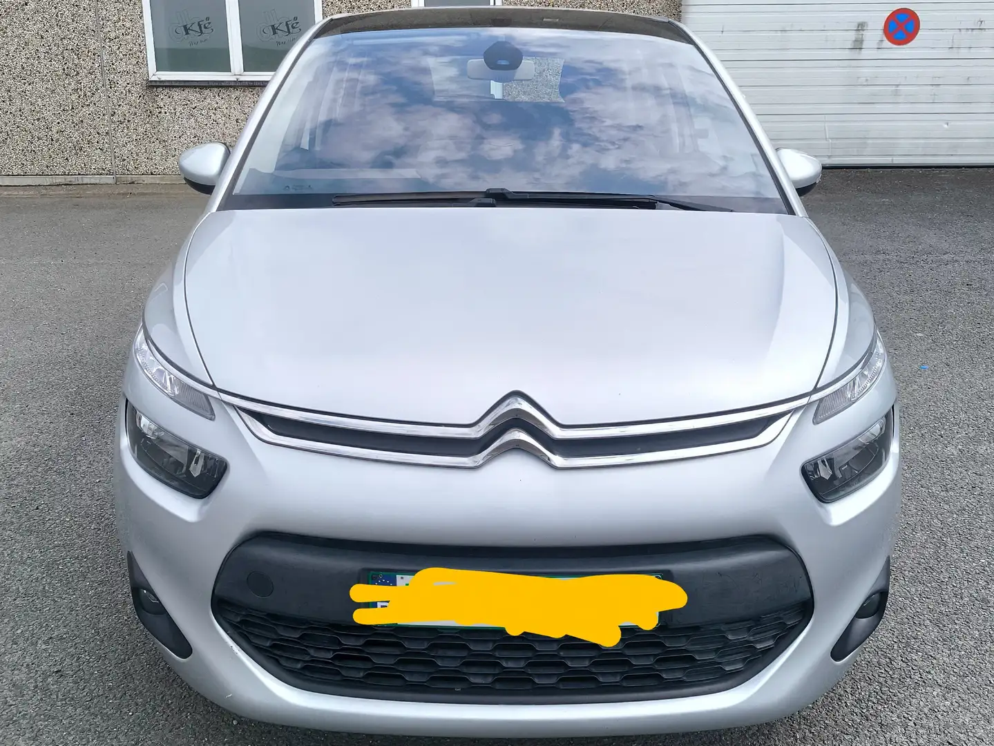 Citroen C4 Picasso 1600 essence année 2014 76000 km Plateado - 1