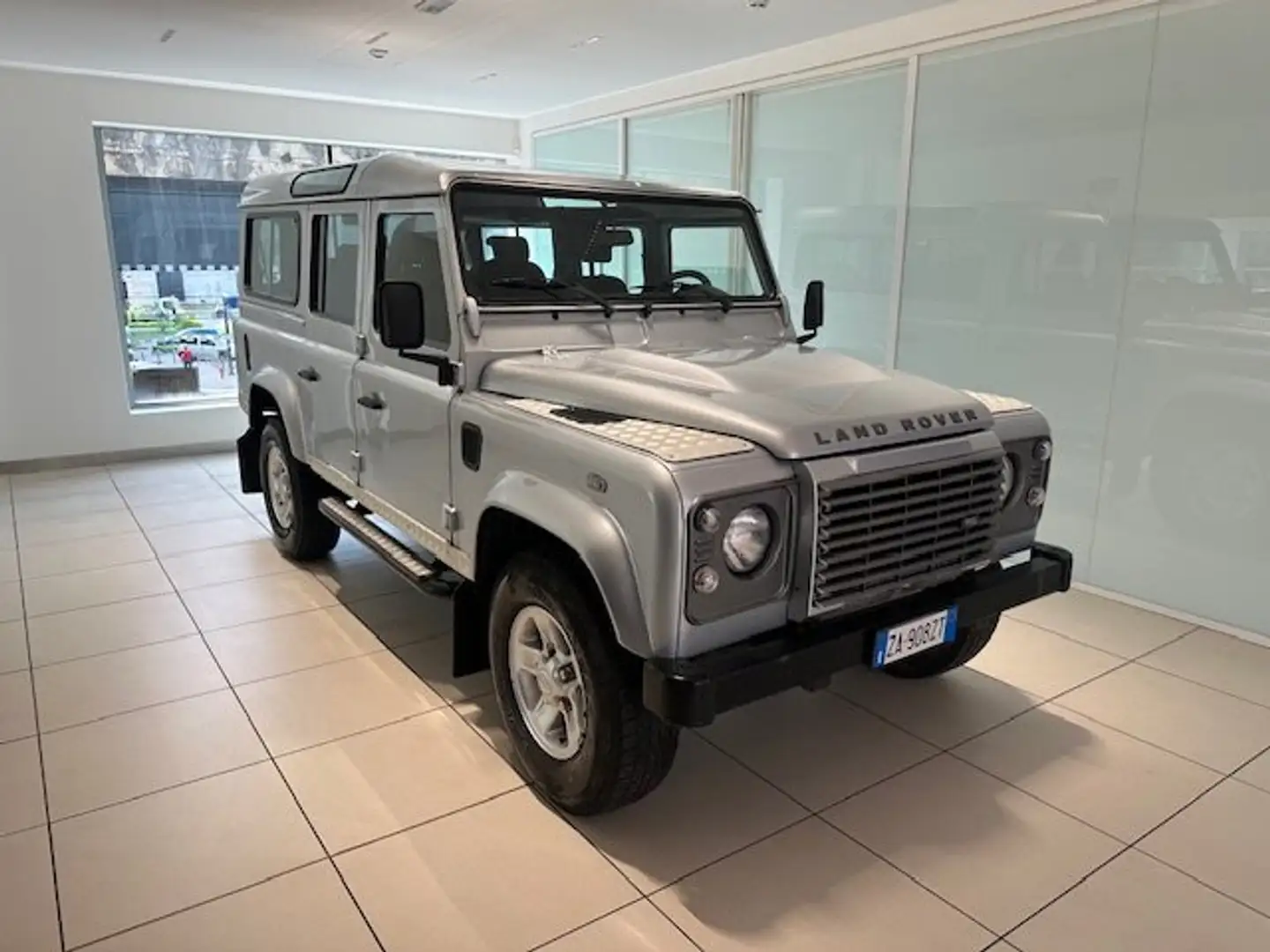 Land Rover Defender Defender 110 2.4 td4 SE SW 7 Posti Grigio - 1
