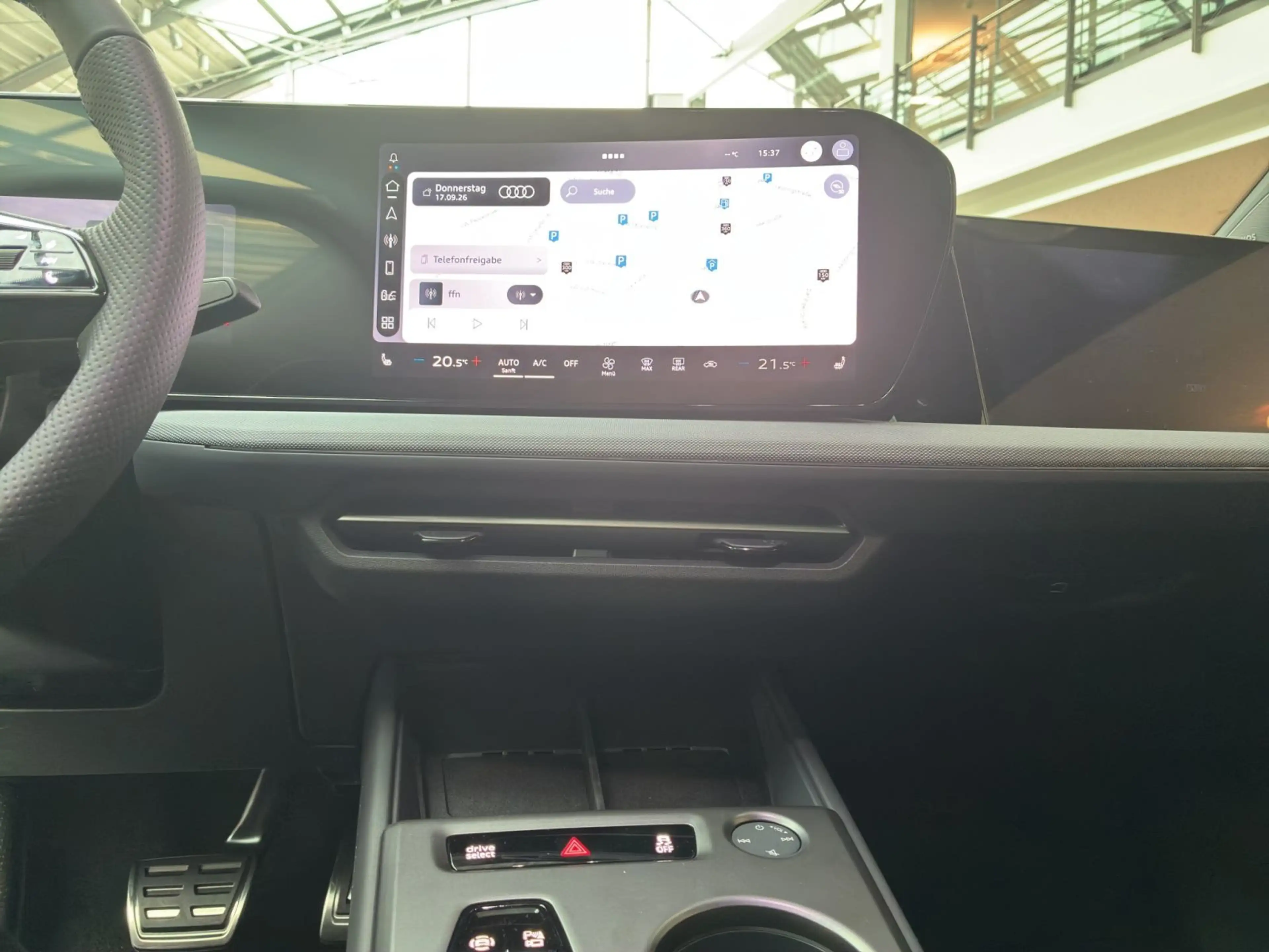 Audi Q4 e-tron Audi Q4 SUV e-tron quattro 220 kW — photo 12
