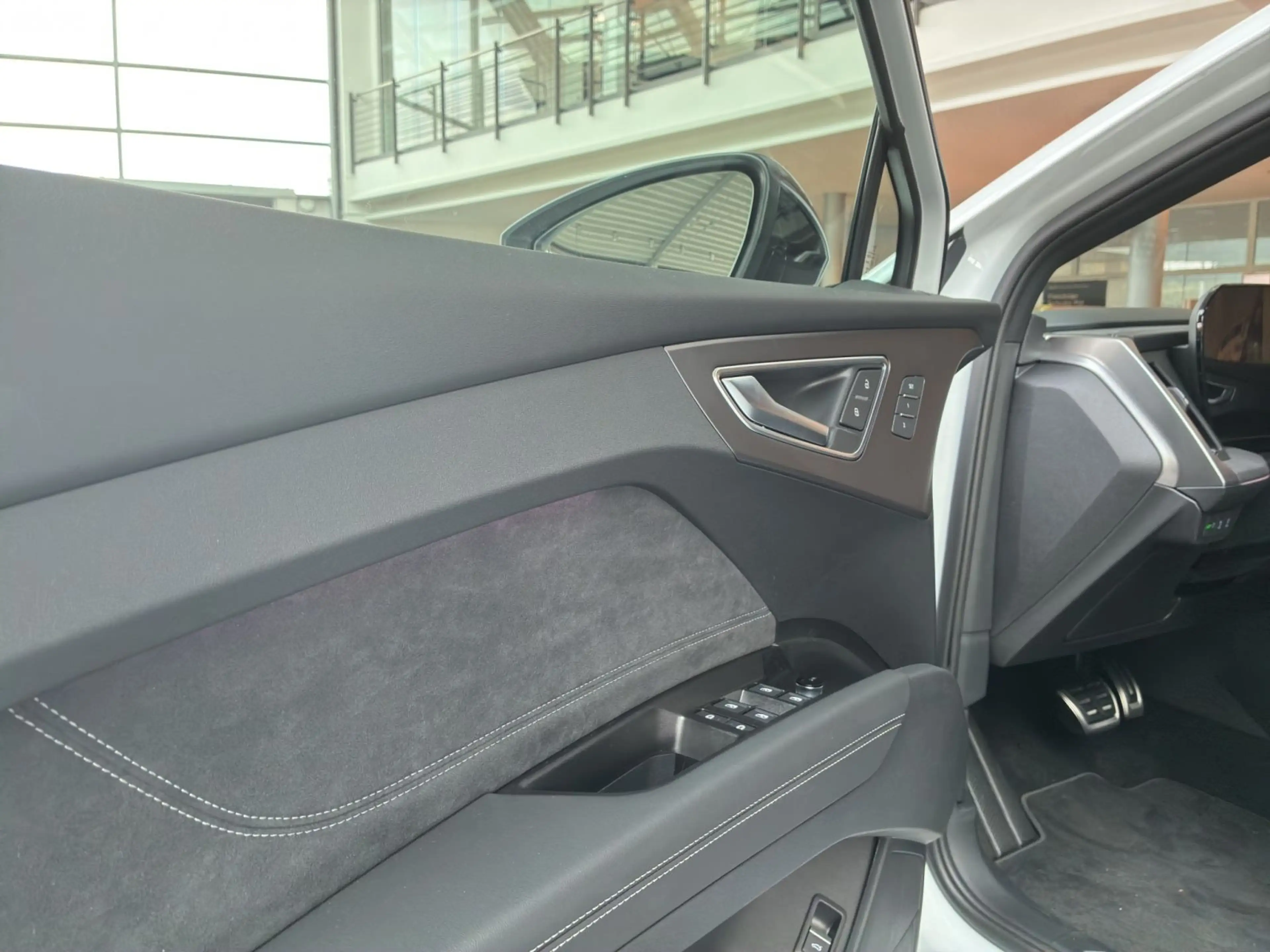 Audi Q4 e-tron Audi Q4 SUV e-tron quattro 220 kW — photo 14