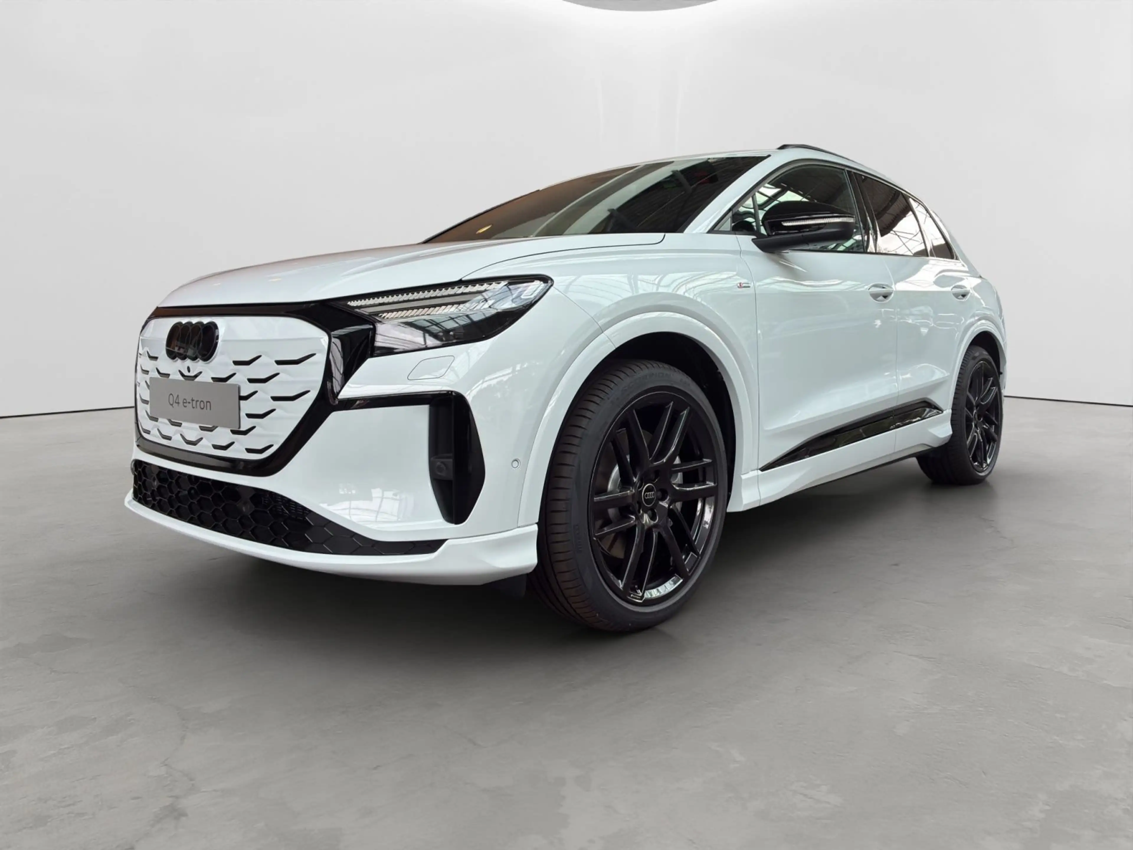 Audi Q4 e-tron Audi Q4 SUV e-tron quattro 220 kW
