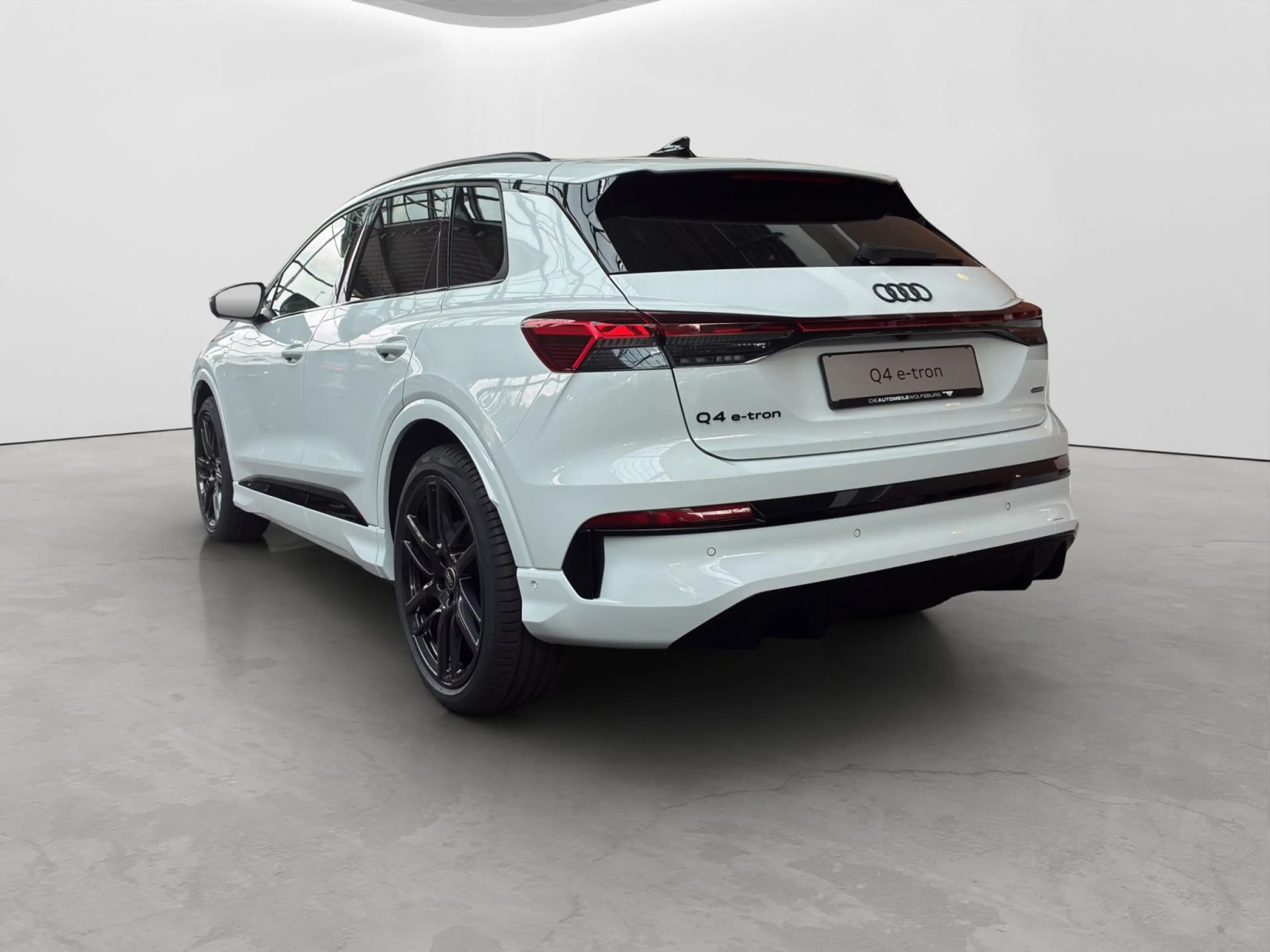 Audi Q4 e-tron Audi Q4 SUV e-tron quattro 220 kW — photo 3