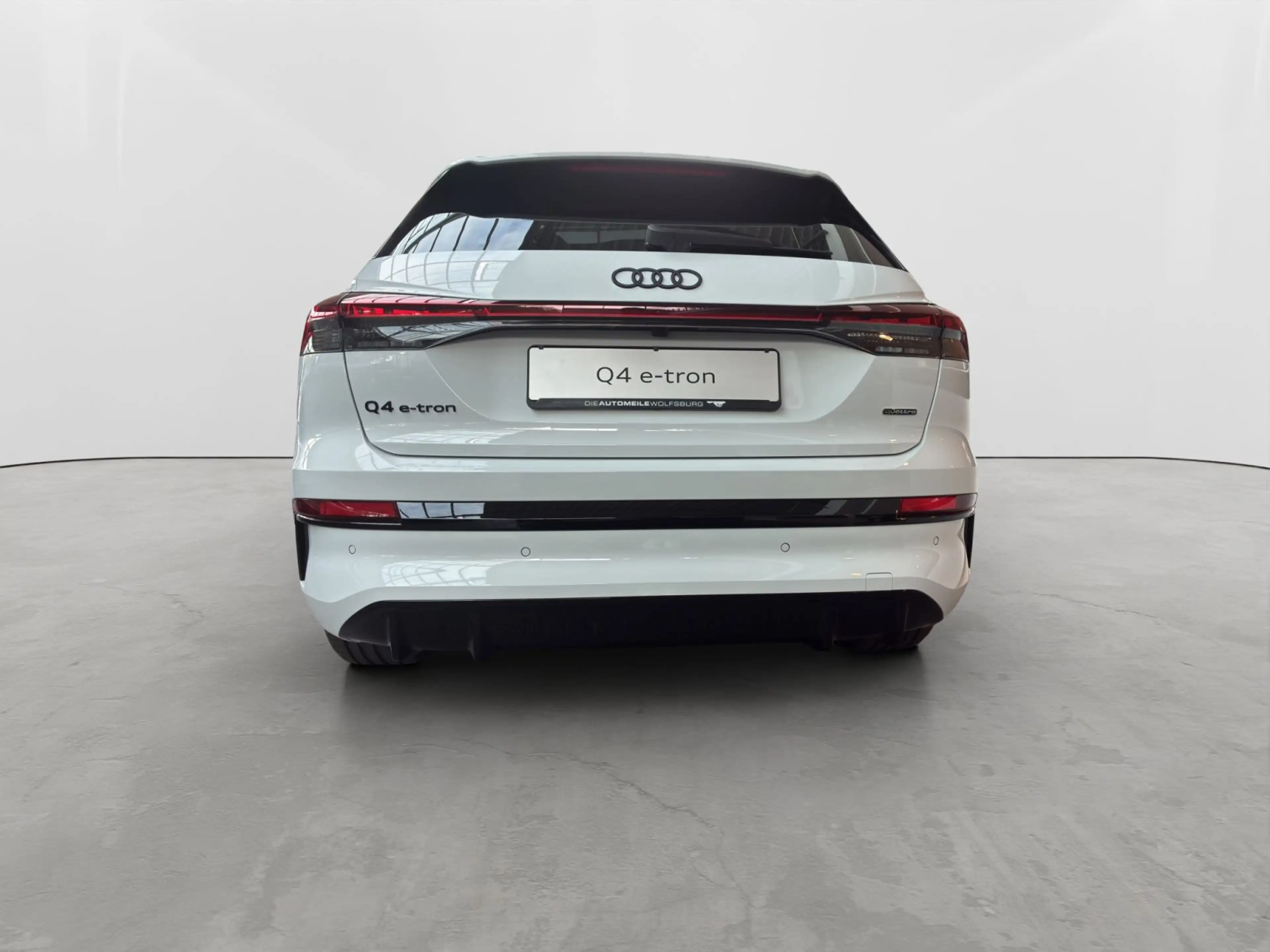 Audi Q4 e-tron Audi Q4 SUV e-tron quattro 220 kW — photo 4