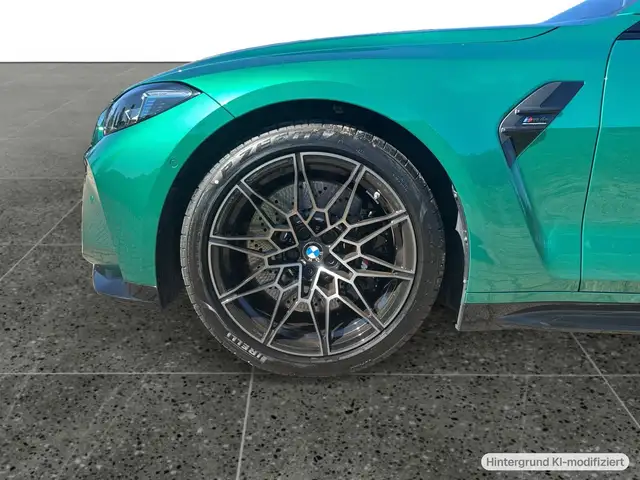 BMW M4 view 10