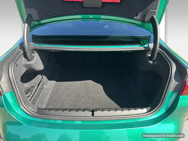 BMW M4 view 11