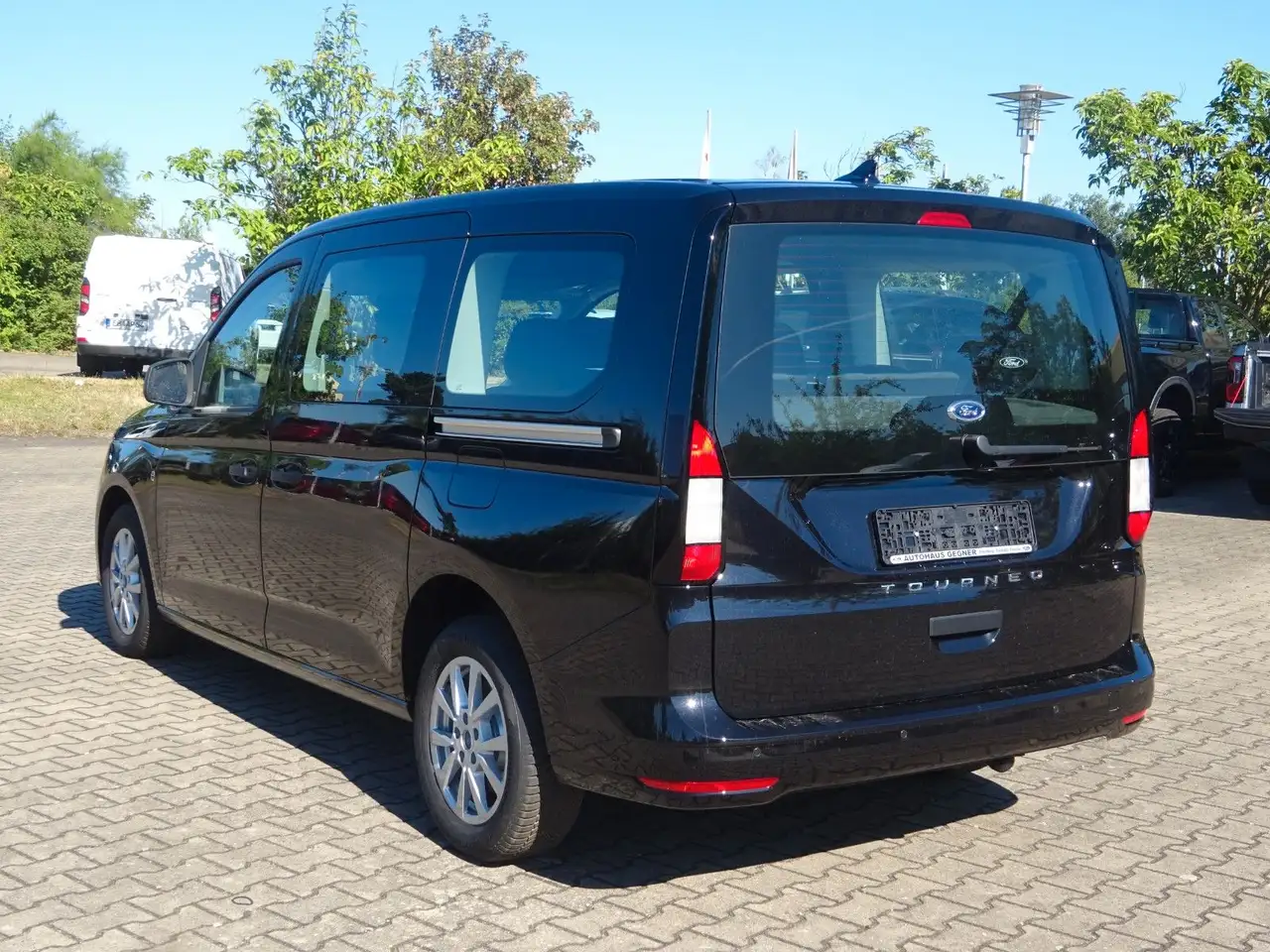 Ford Grand Tourneo 2026