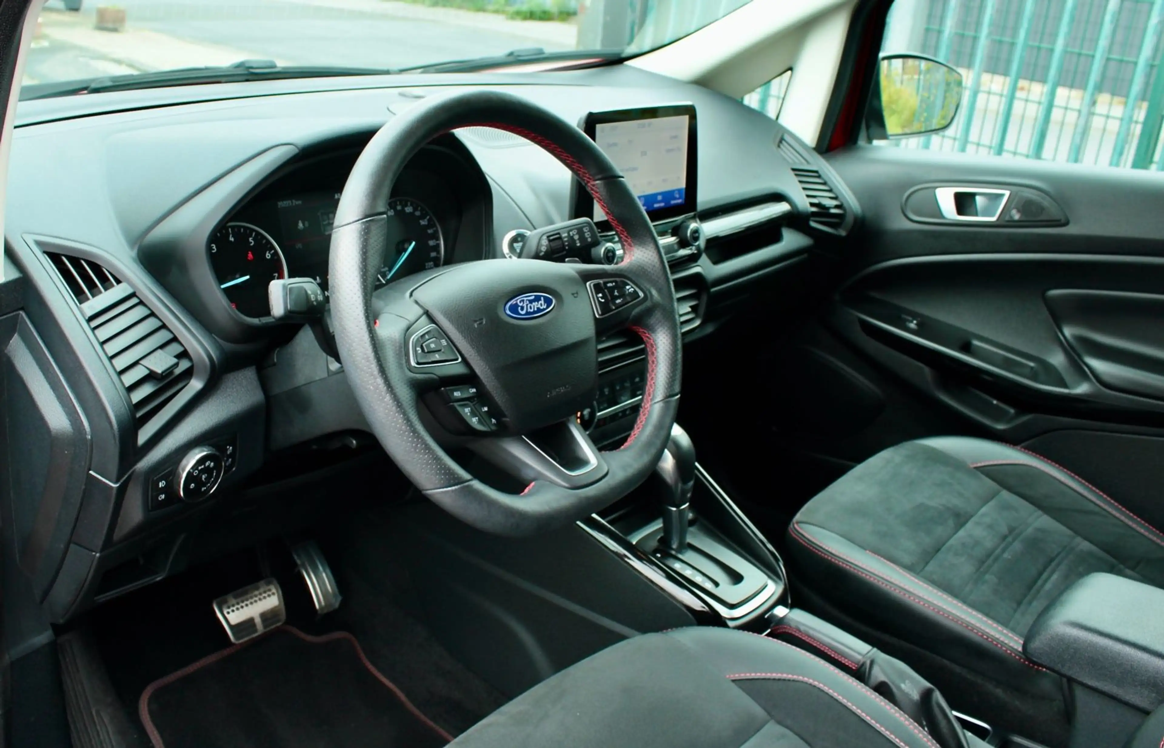 Ford EcoSport ST-Line/1-HAND Ausstattung Beachten — photo 8