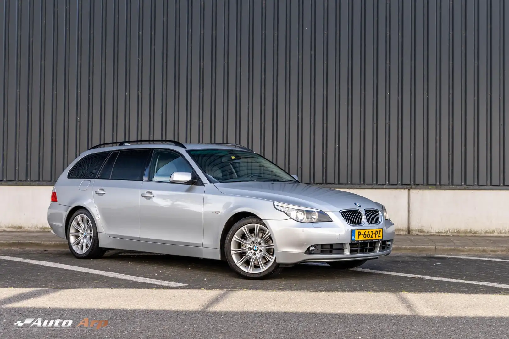 BMW 530 5-serie Touring 530i Executive Grau - 1