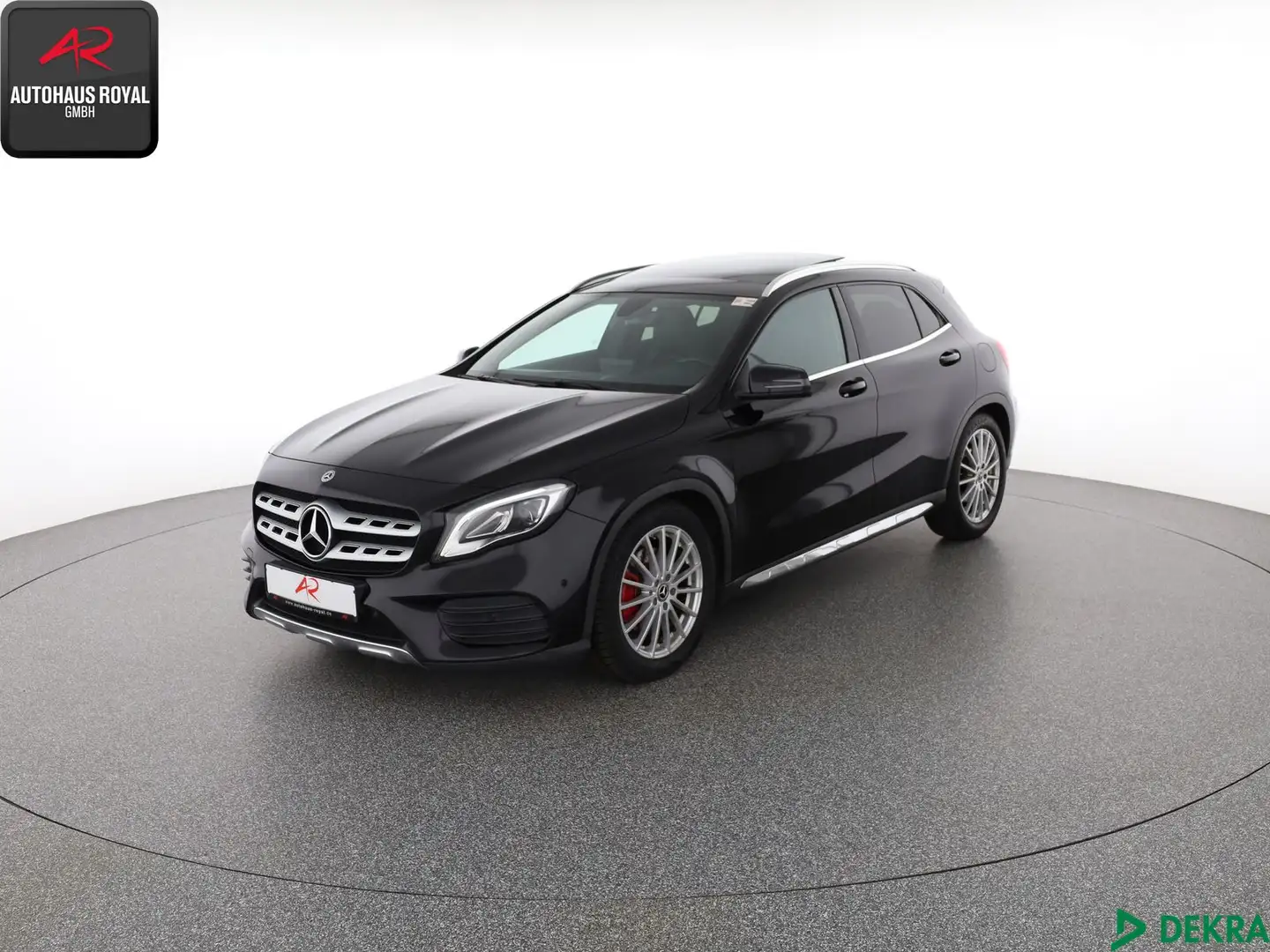 Mercedes-Benz GLA 250 GLA 250 4M AMG KAMERA,TOTWINKEL,PANORAMA,18ZOLL Schwarz - 1