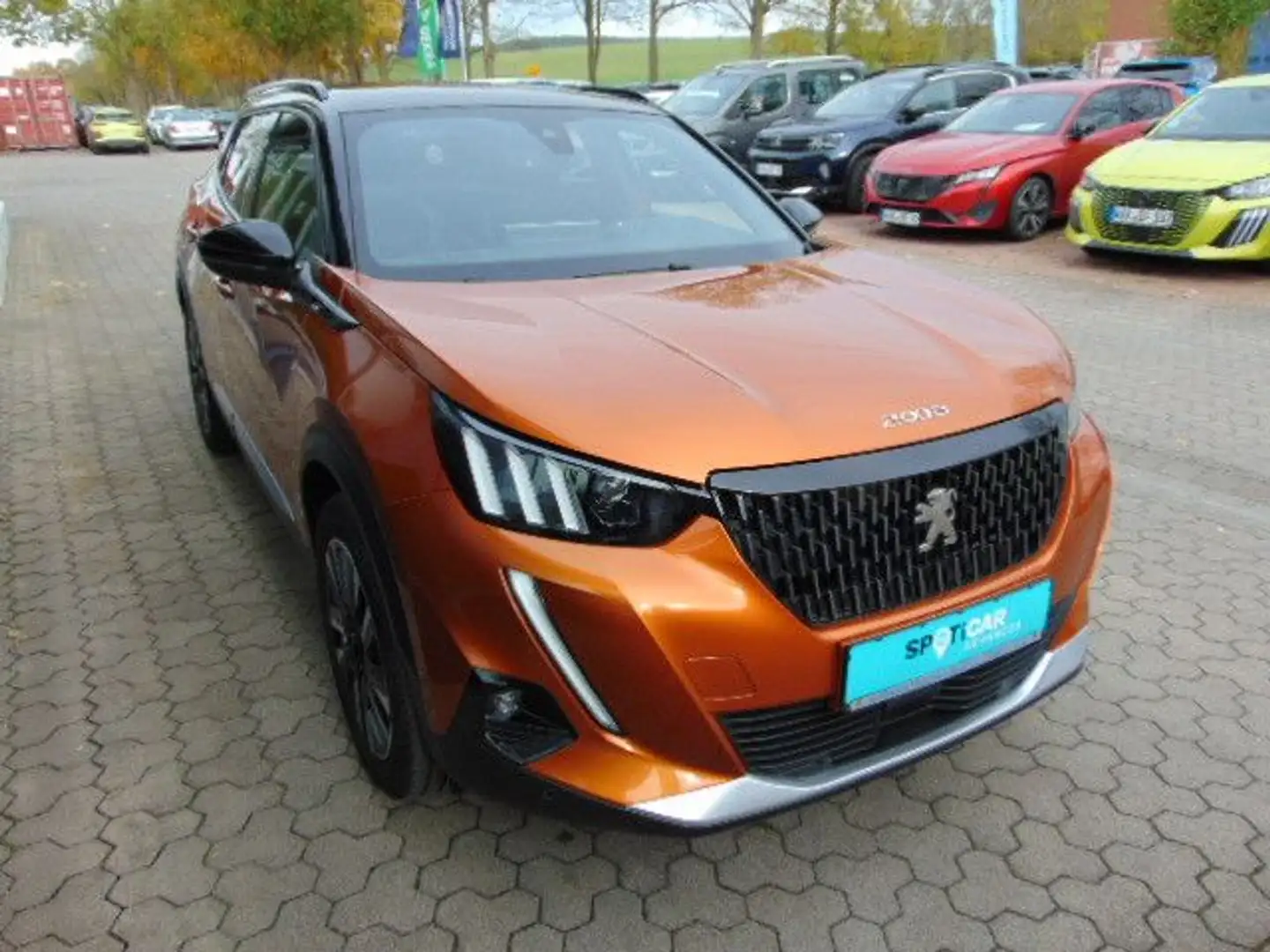 Peugeot 2008 GT Pack Orange - 2