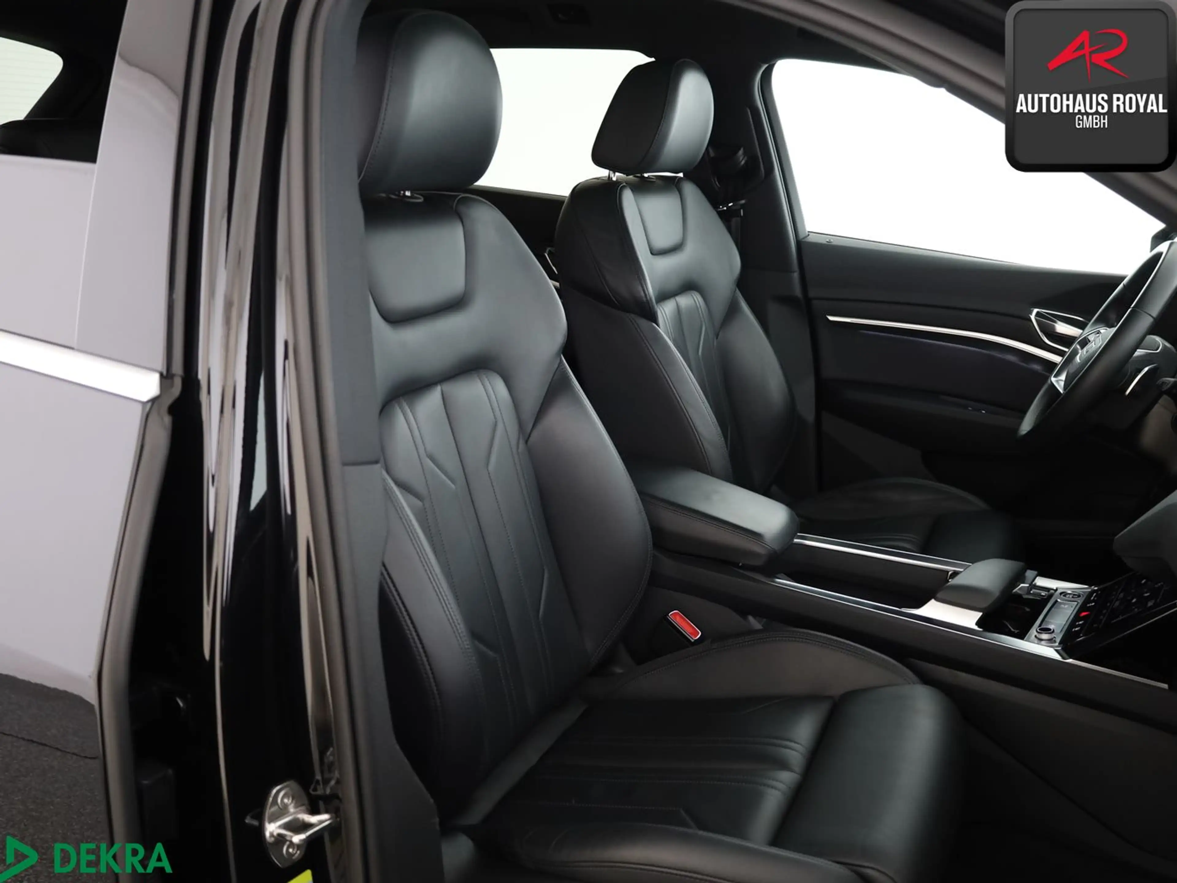 Audi e-tron 55 qu S LINE 20Z HUD,LUFT,KEYLESS,ACC,360 — photo 10
