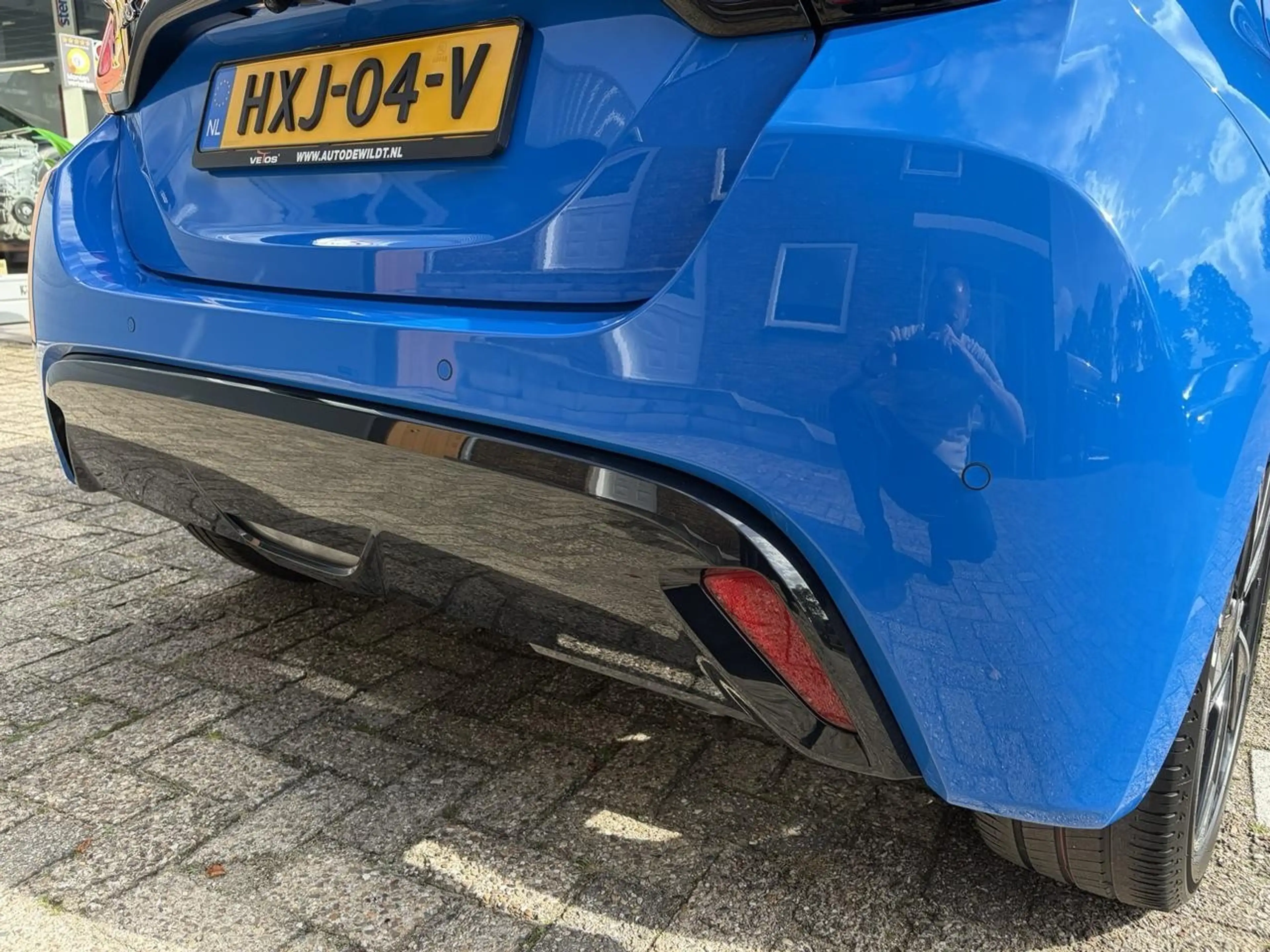 Toyota Yaris Hybrid 130 Launch Edition A/T — photo 8