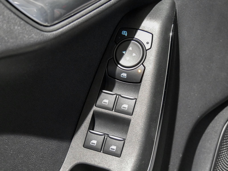 Ford Fiesta ST-Line Winterpaket, getönte Scheiben — photo 13