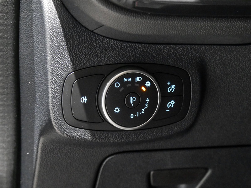 Ford Fiesta ST-Line Winterpaket, getönte Scheiben — photo 14