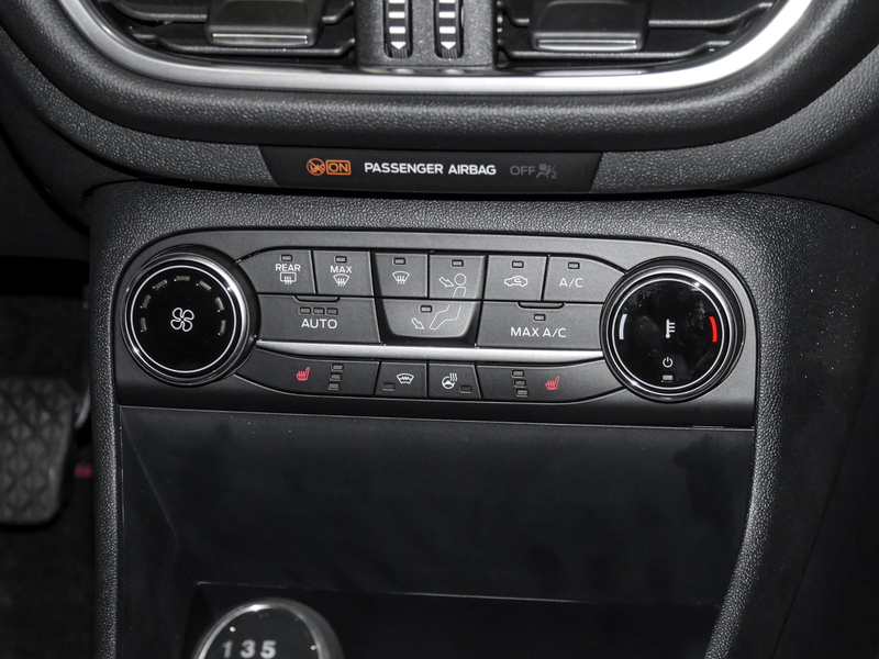 Ford Fiesta ST-Line Winterpaket, getönte Scheiben — photo 10