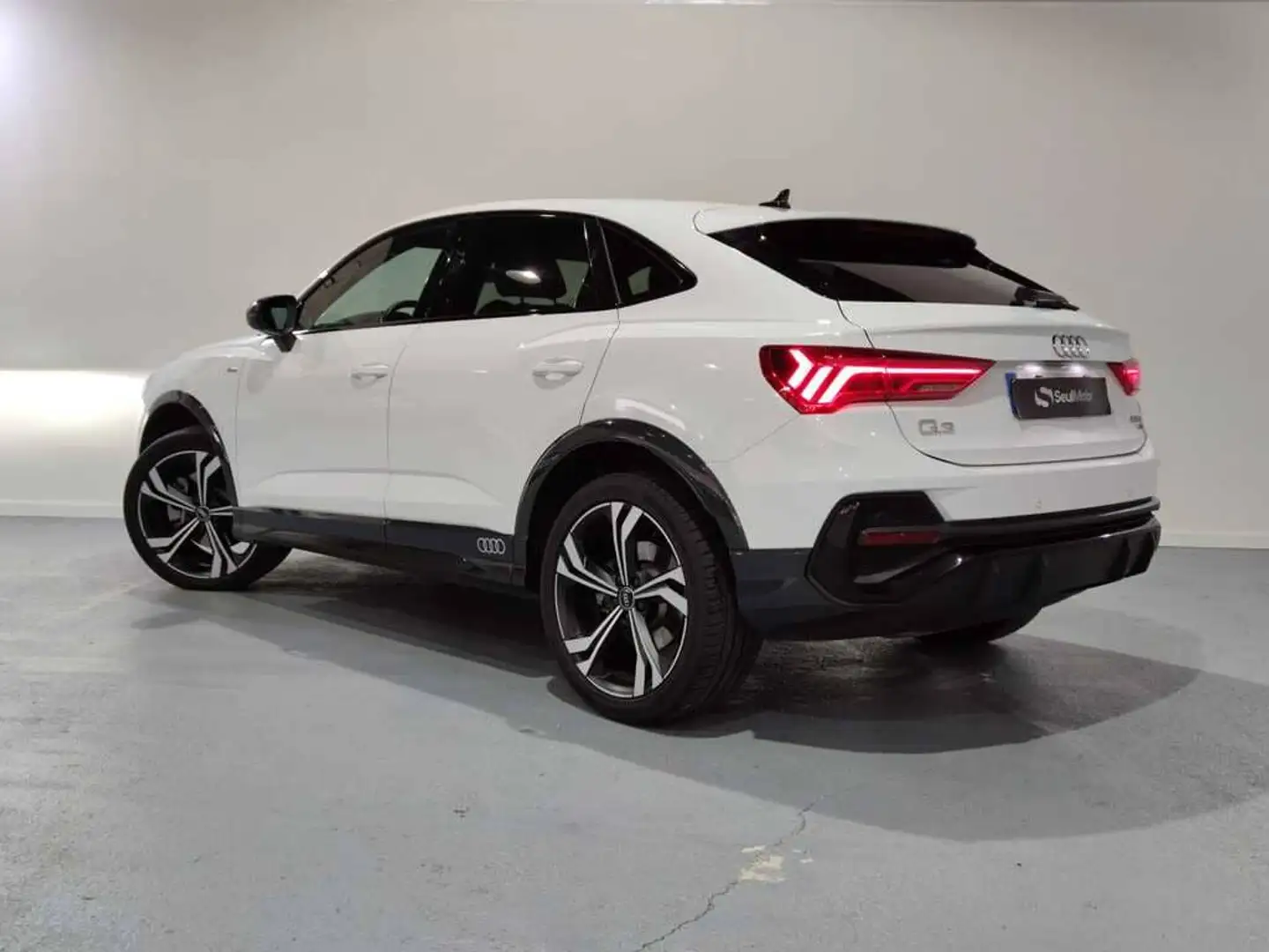 Audi Q3 Sportback 40 TFSI quattro Black line S tronic Blanco - 2