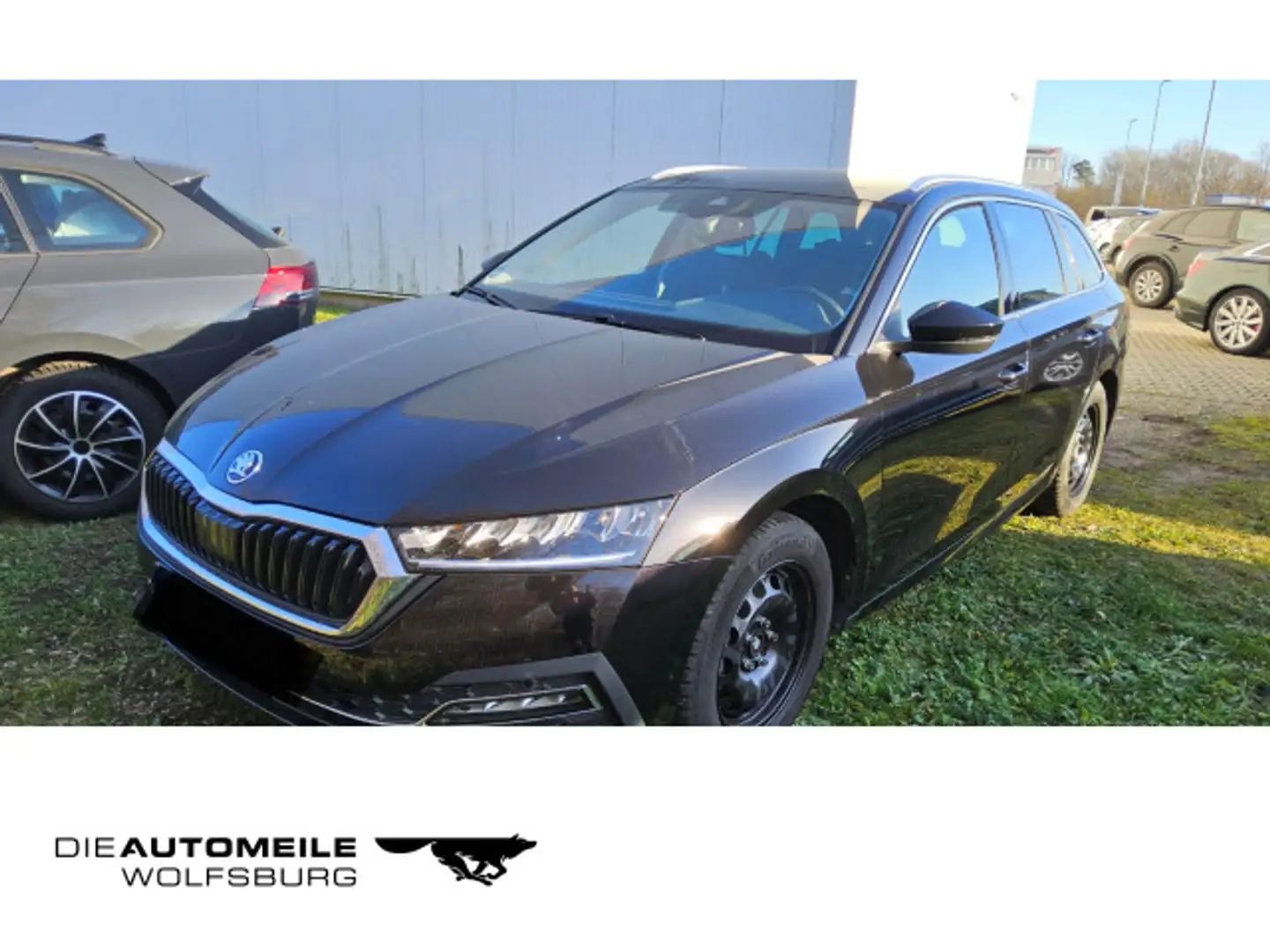 Skoda Octavia Combi 2.0 TDI DSG Style Tempo/Einparkhi/ Schwarz - 1