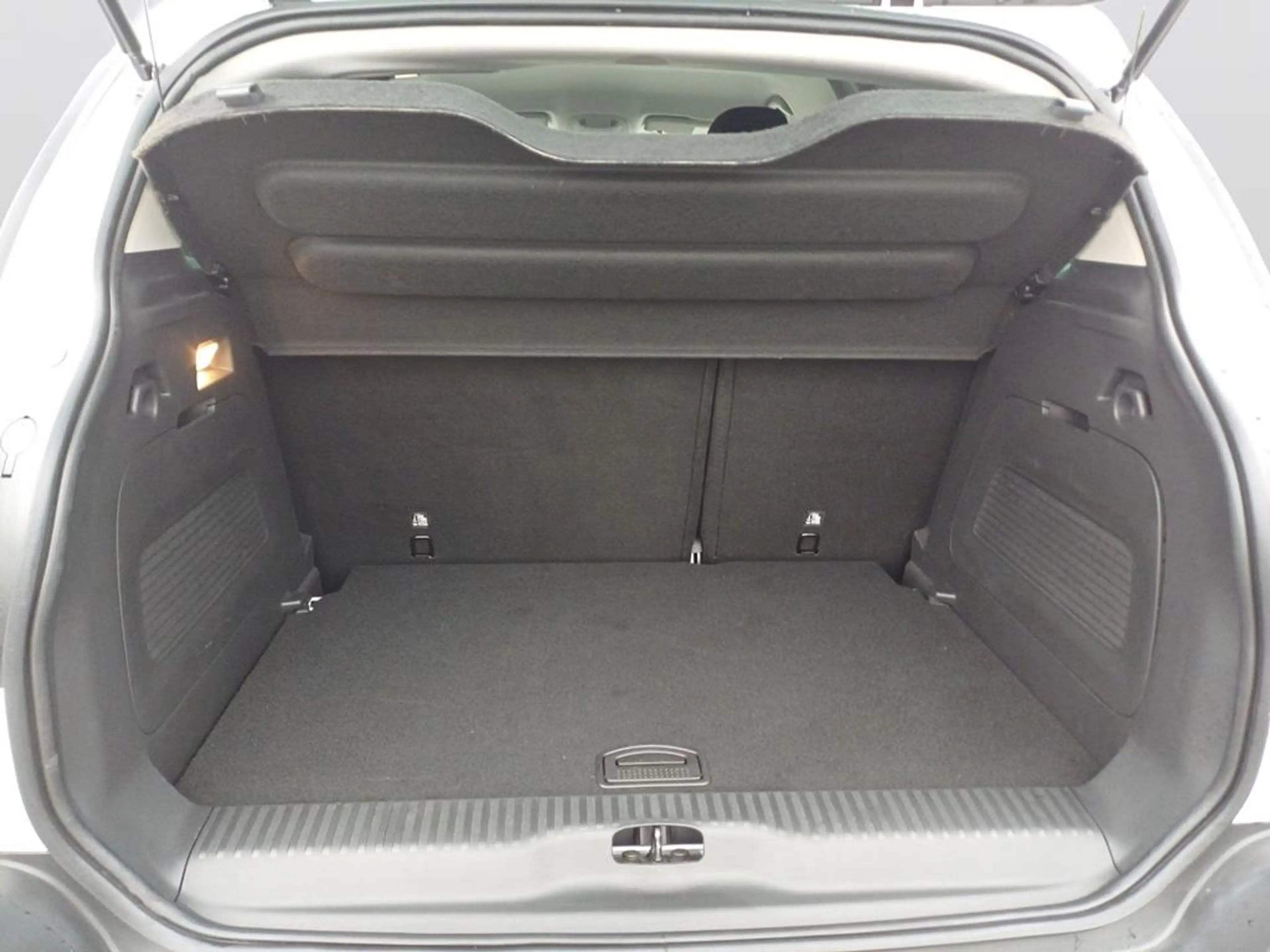 Citroen C3 Aircross PureTech 110 S&S Shine — photo 7