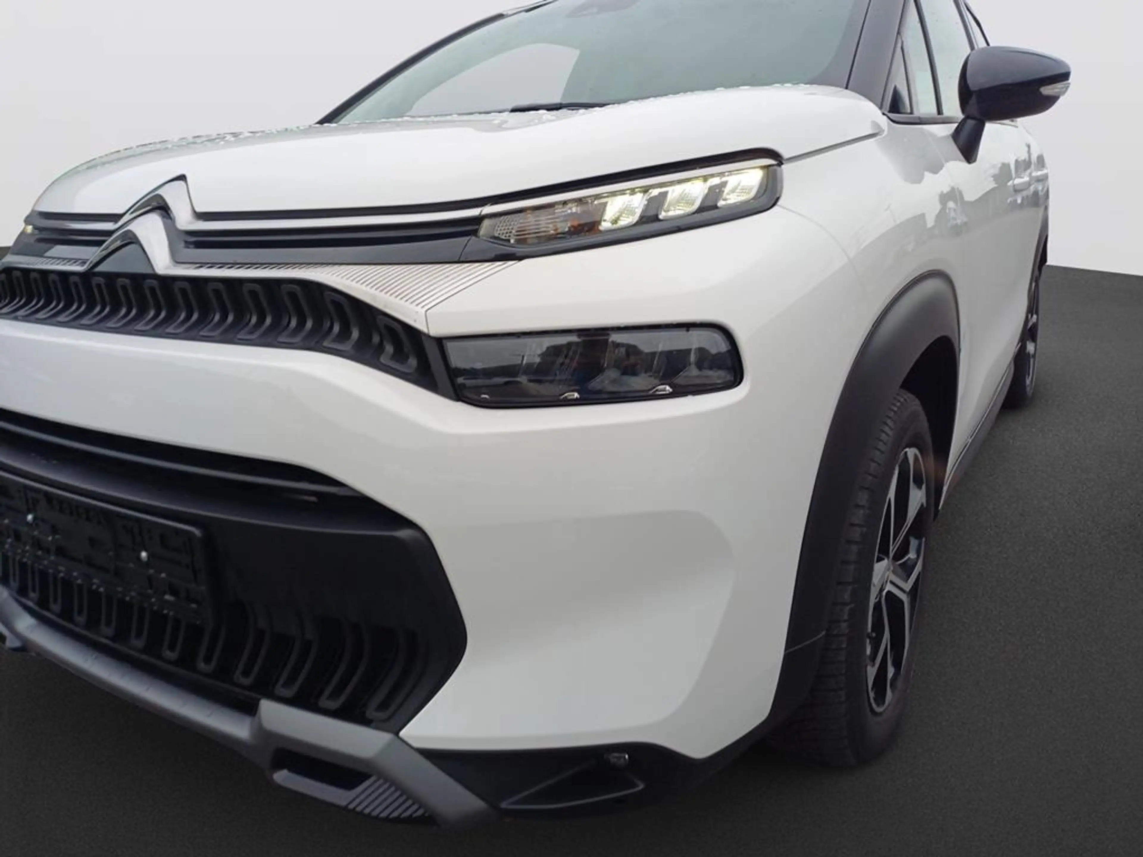 Citroen C3 Aircross PureTech 110 S&S Shine — photo 9