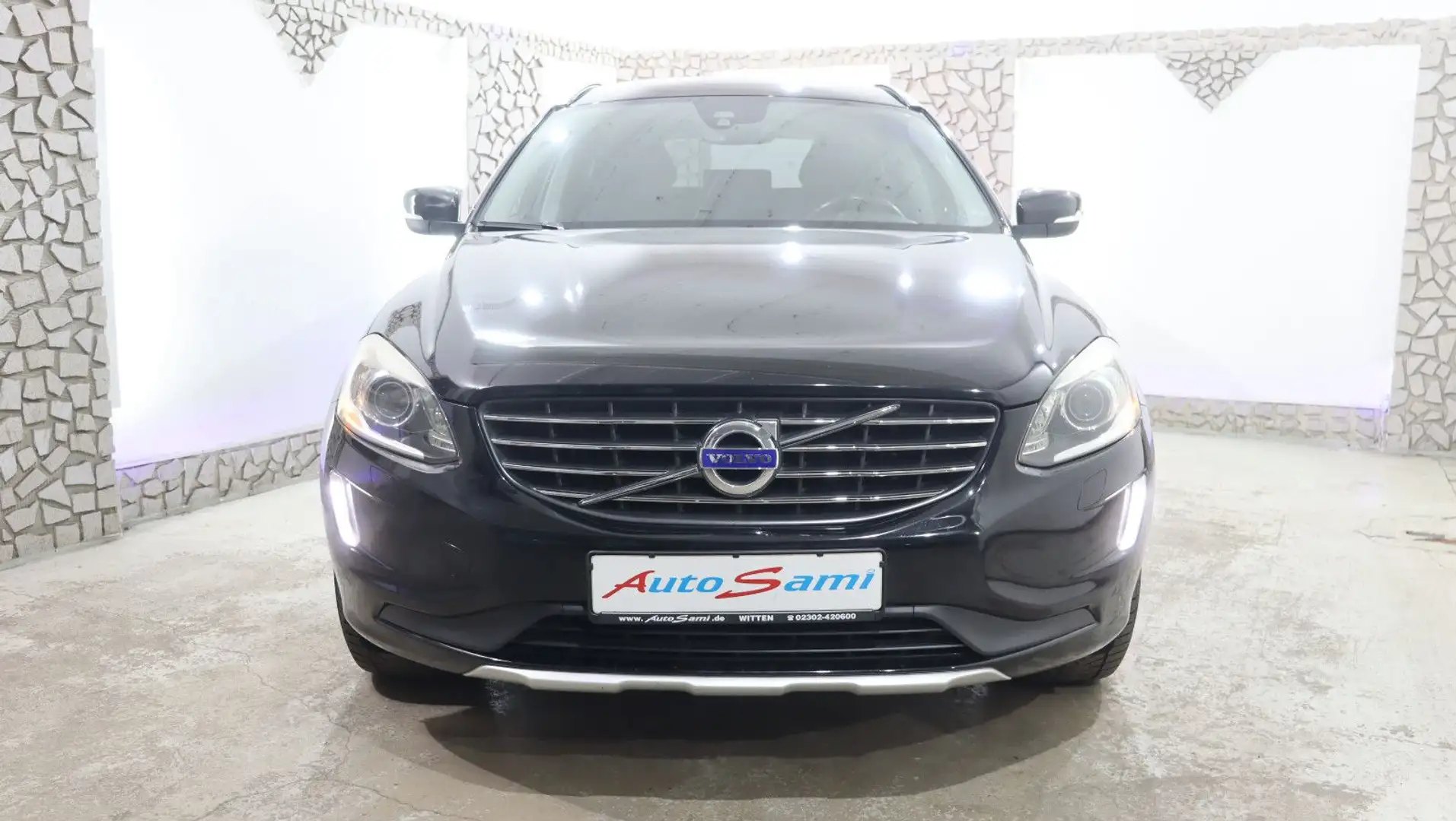 Volvo XC60 Kinet NAVI EINPARKHILFE 3 HAND SCHECKHEFT Schwarz - 2