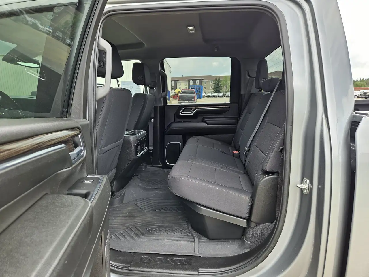 Chevrolet Silverado 2500 photo Chevrolet Silverado 2500