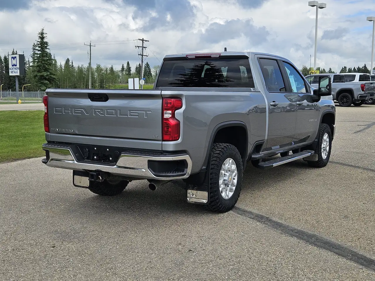 Chevrolet Silverado 2500 photo Chevrolet Silverado 2500