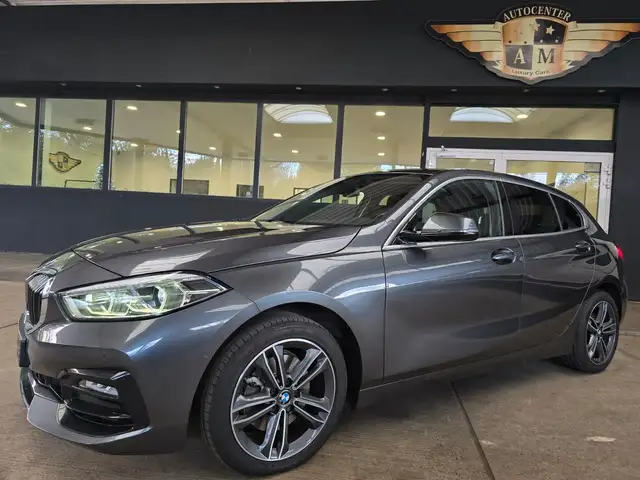Bmw 118 d Automatik Sport Line/M Sport Head Up/17"