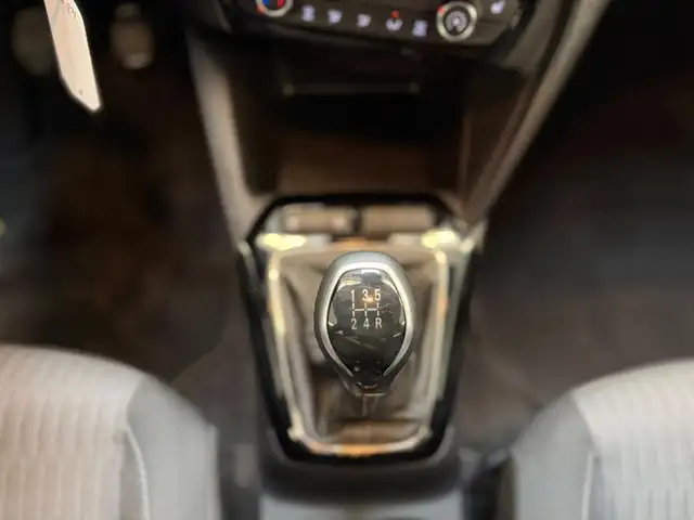 Opel Corsa view 13