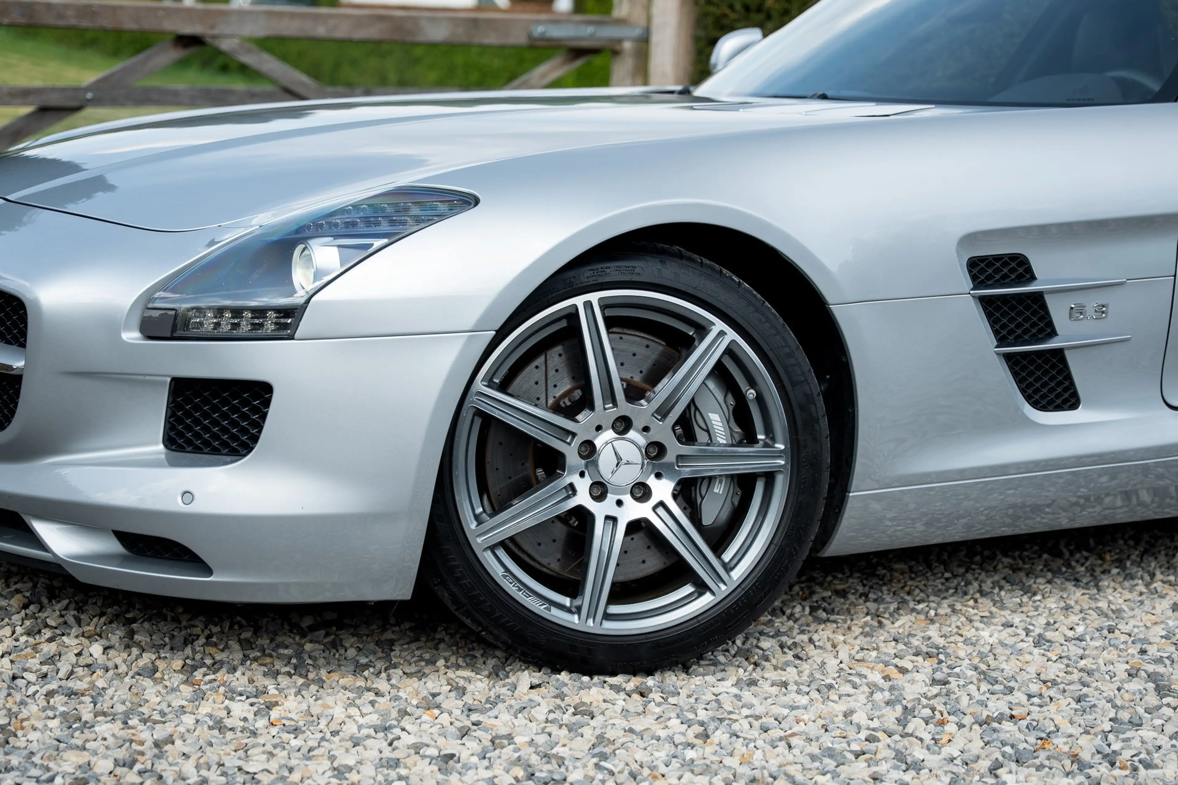 Mercedes-Benz SLS AMG 6.2i V8 Coupe — photo 4