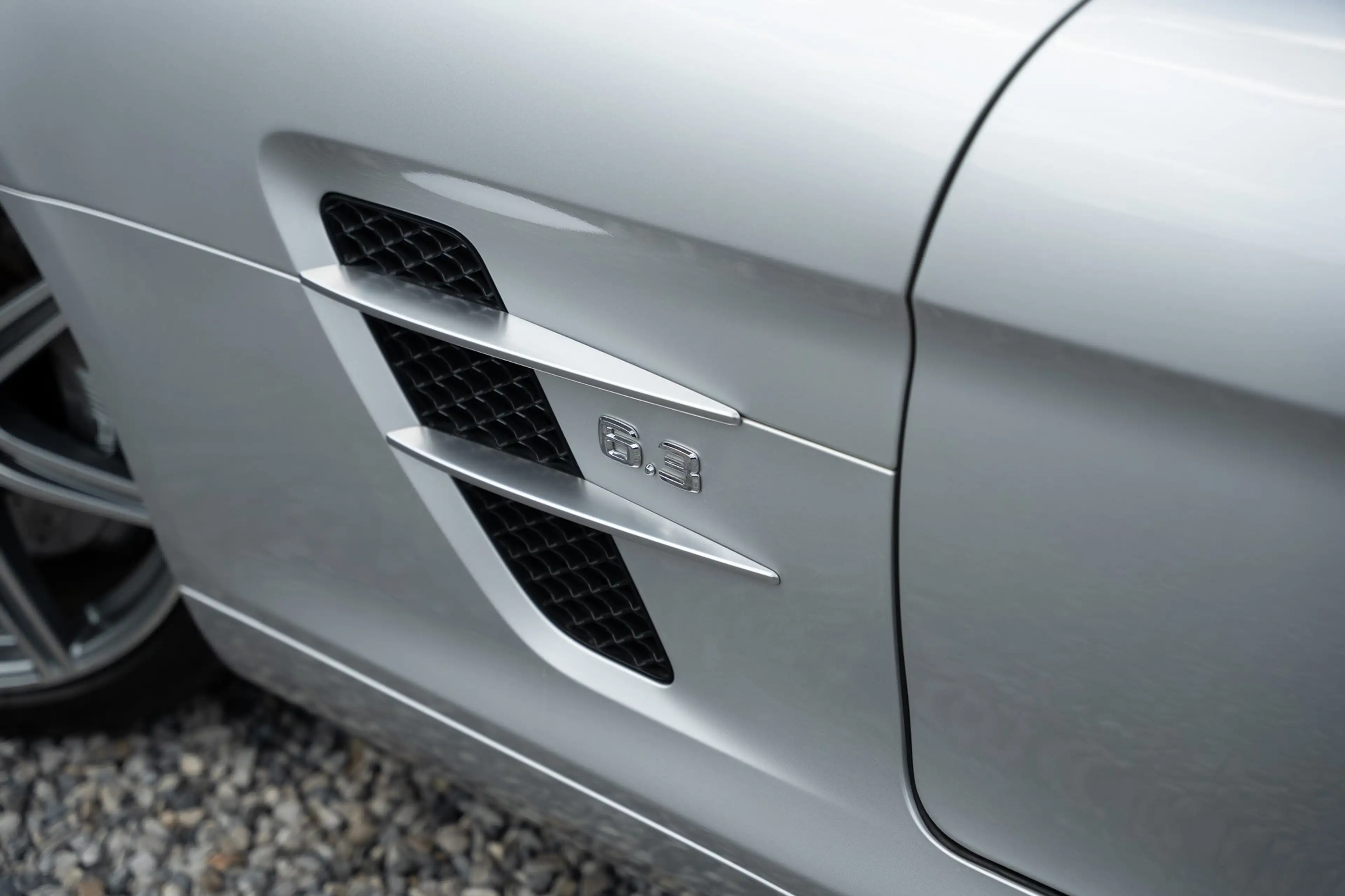 Mercedes-Benz SLS AMG 6.2i V8 Coupe — photo 5