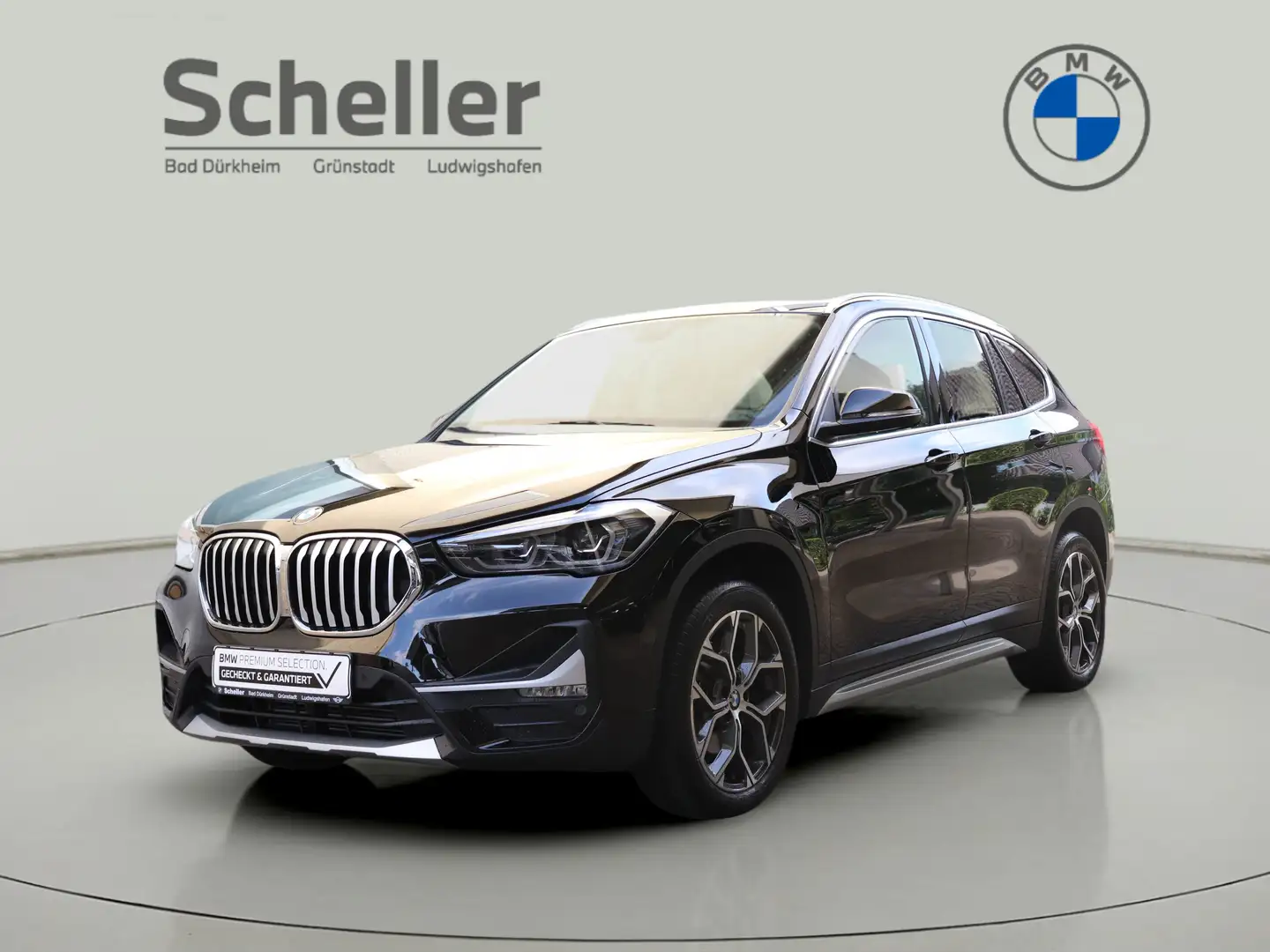 BMW X1 sDrive18i  xLine Head-Up DAB LED RFK Shz PDC Noir - 1