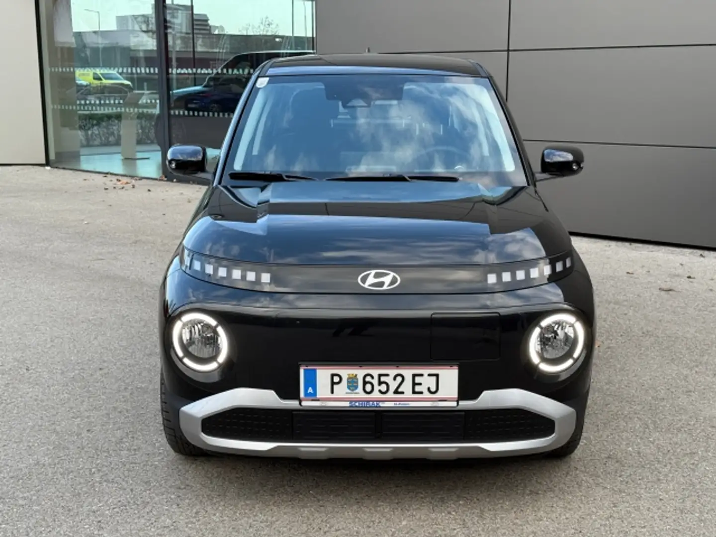 Hyundai Inster Smart Line 49kWh r5s42-P1/2-O1 Schwarz - 2