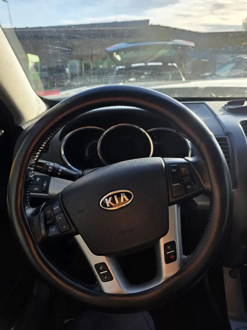 Kia Sorento Spirit 4WD Autom. Schwarz - 2