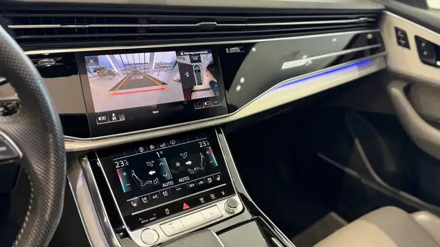 Audi Q8 50 MHEV TDI quattro Tiptronic *VOLL* Ansicht 24