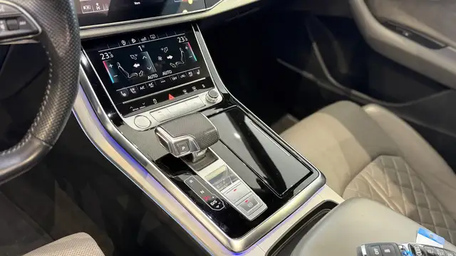 Audi Q8 50 MHEV TDI quattro Tiptronic *VOLL* Ansicht 26