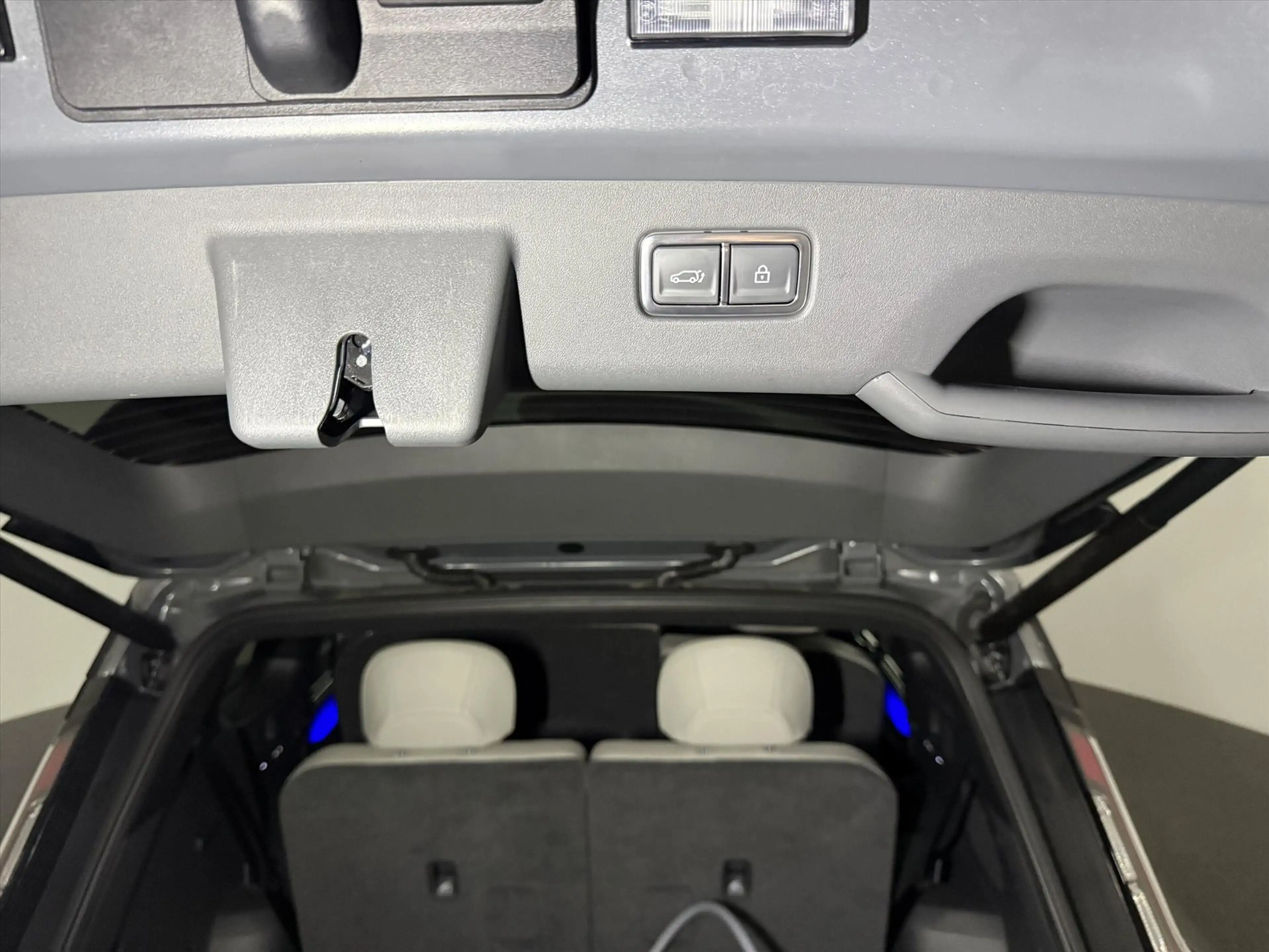 Kia EV9 99,8kWh 384pk AWD Dual Motor GT-Line — photo 6