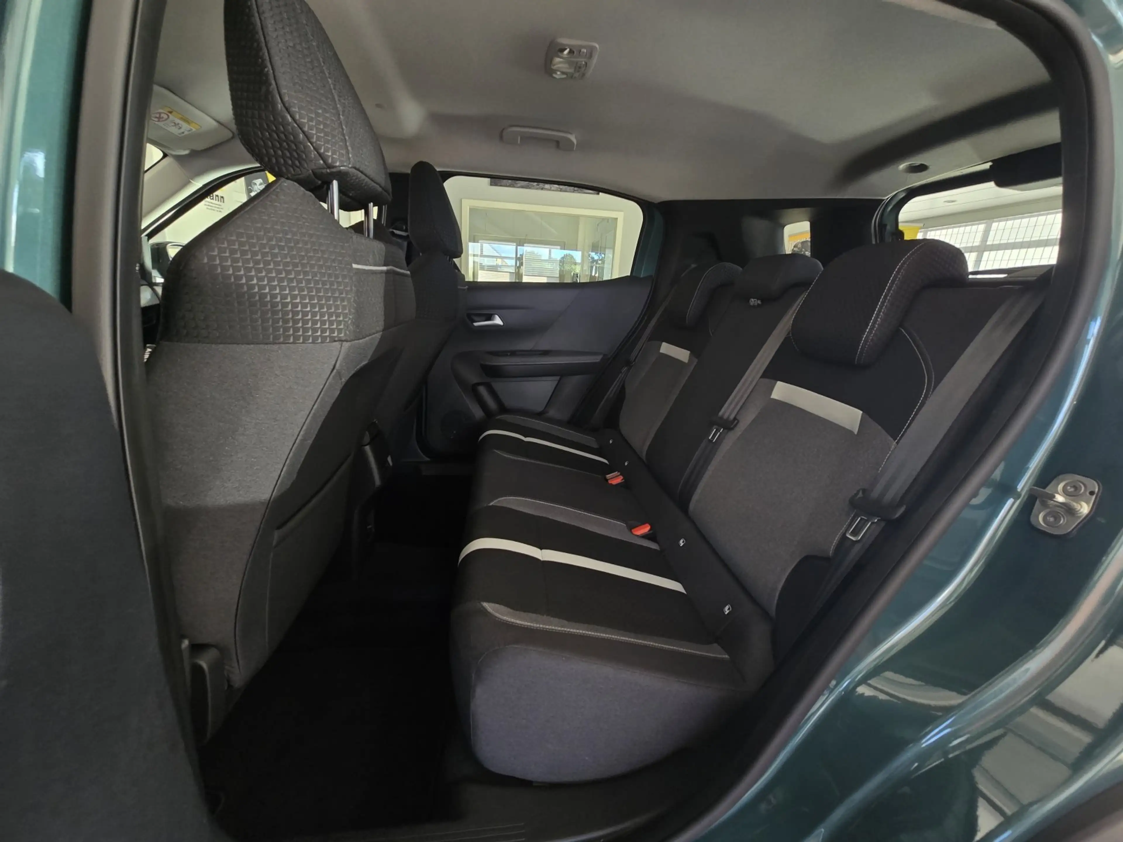 Opel Frontera Mild-Hybrid GS Navi SHZ RFK Allwetter LED — photo 14