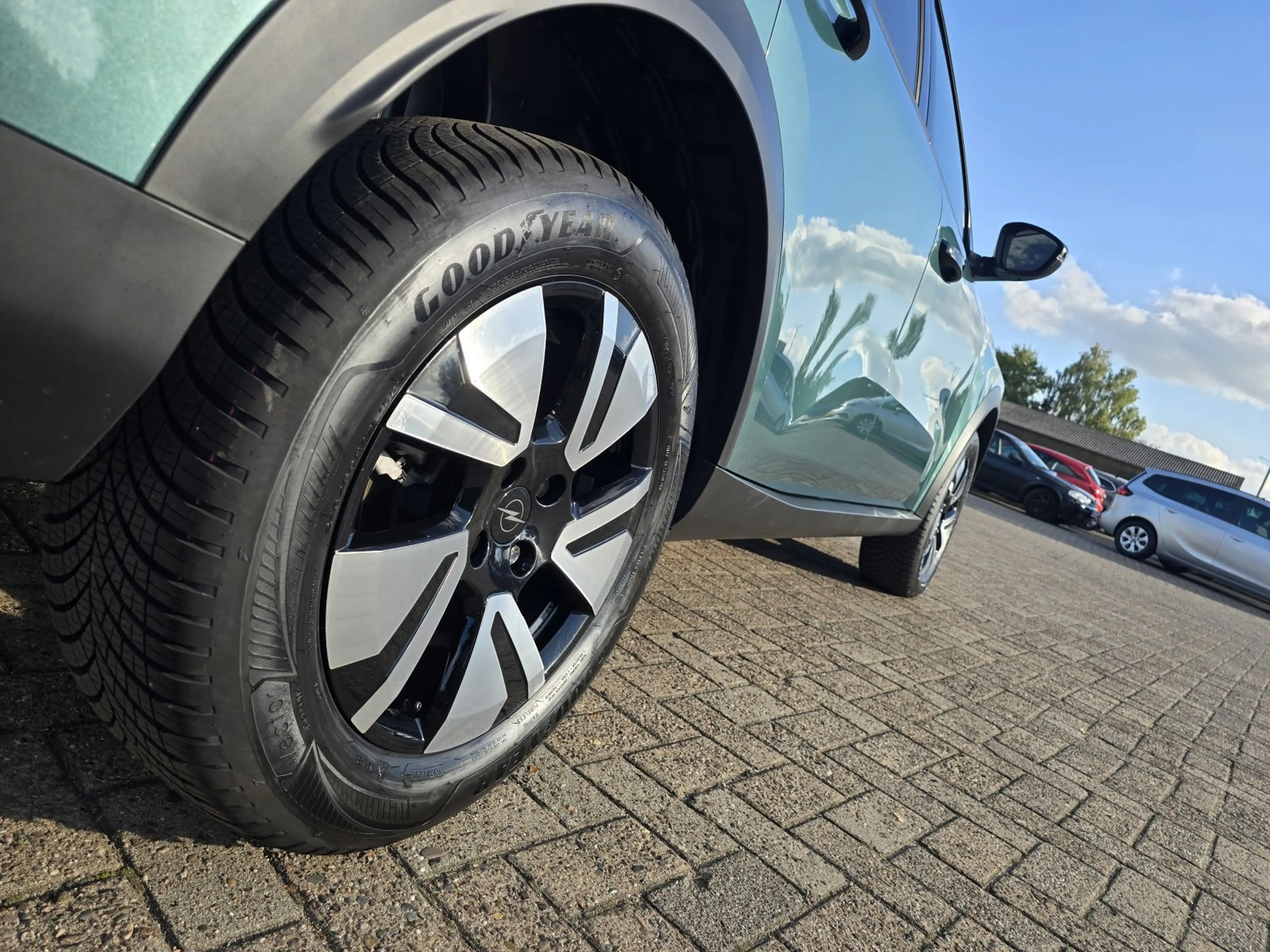 Opel Frontera Mild-Hybrid GS Navi SHZ RFK Allwetter LED — photo 9