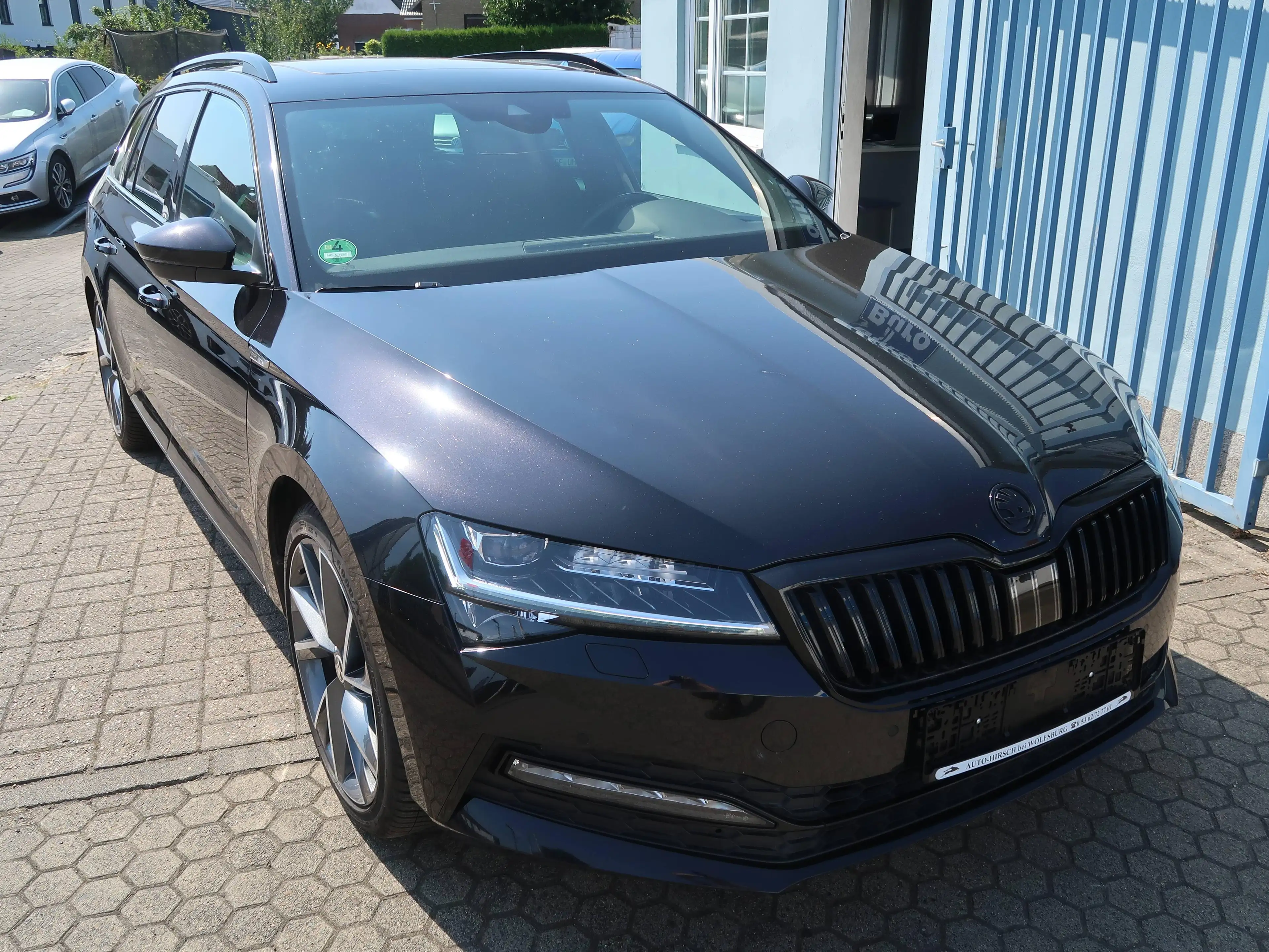 Skoda Superb 2.0 TDi Sportline ACC DSG DCC Matrix-Beam Pano — photo 3