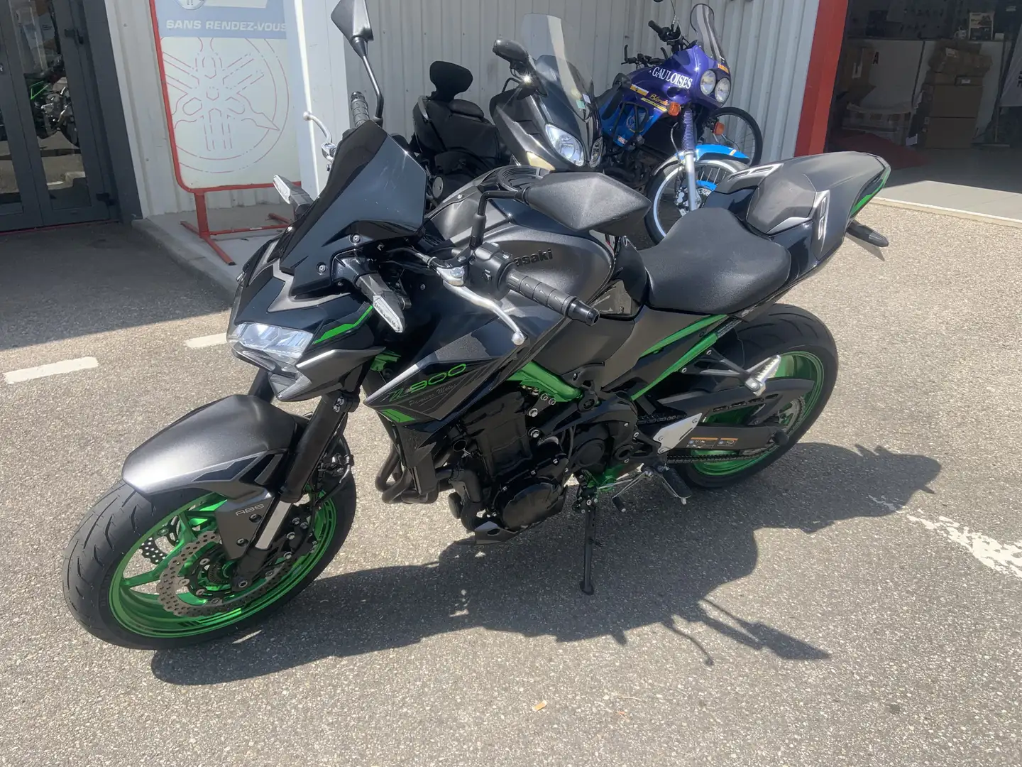 Kawasaki Z 900 Vert - 1