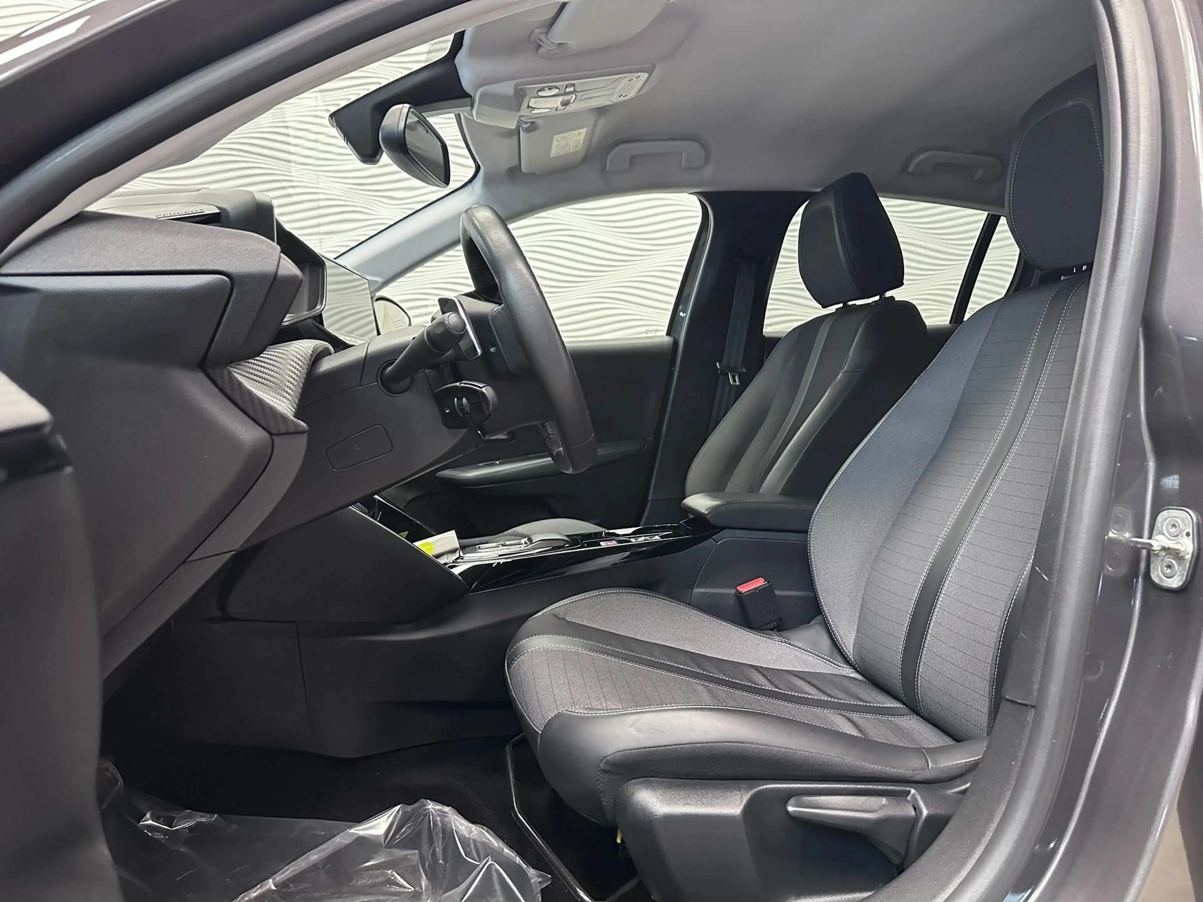 Peugeot 208 1.2i*AUT*S&S*ALLURE*CARPLAY*100 PK* — photo 15
