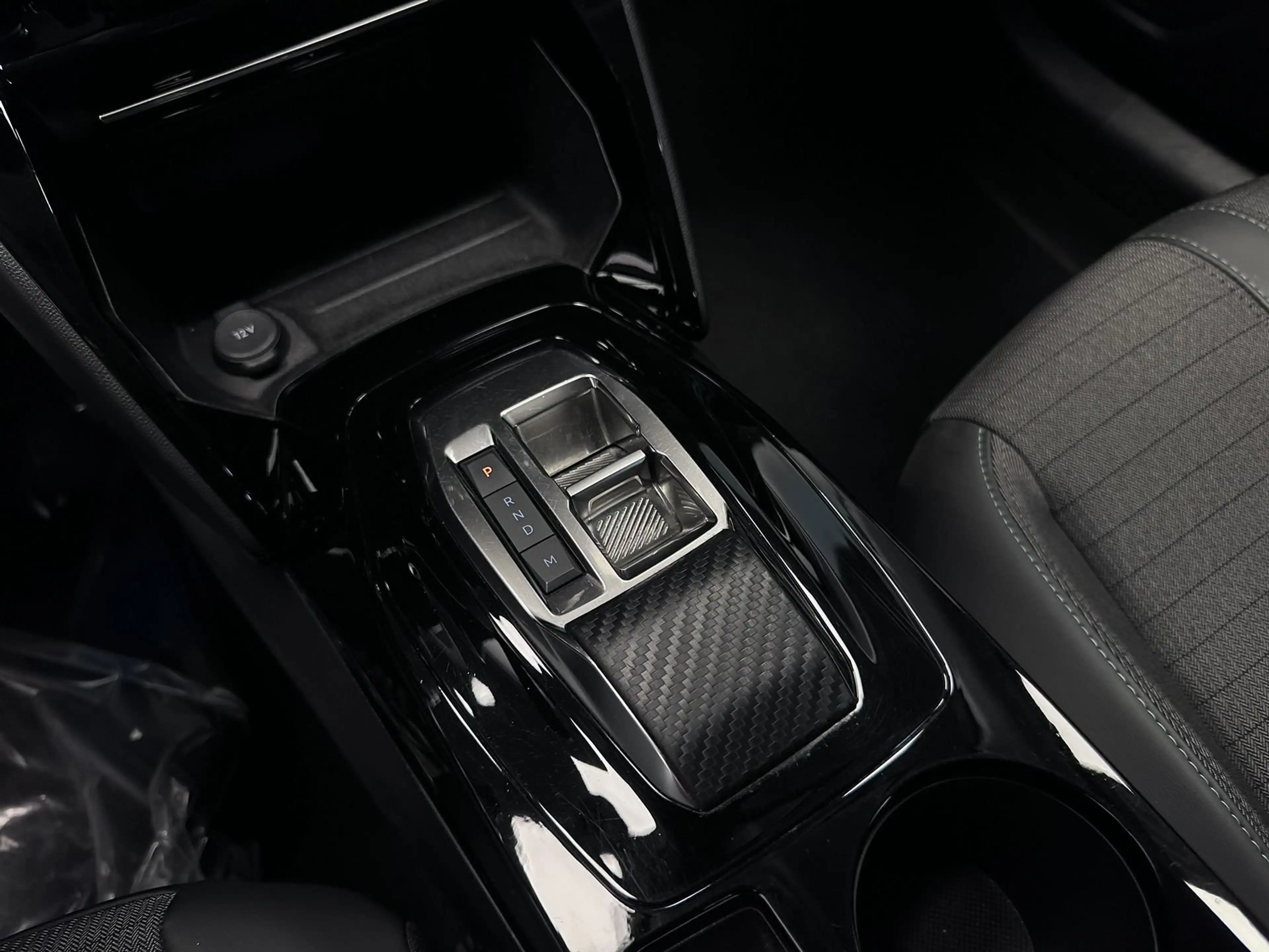 Peugeot 208 1.2i*AUT*S&S*ALLURE*CARPLAY*100 PK* — photo 20