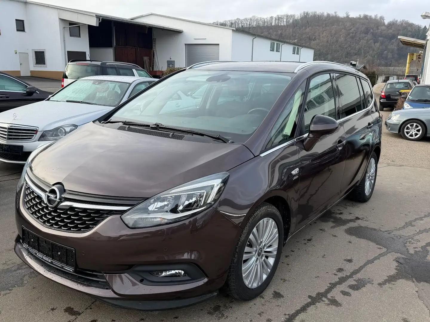 Opel Zafira C Active*NEU*TÜV*NAVI*7*Sitze*95KM* Braun - 1