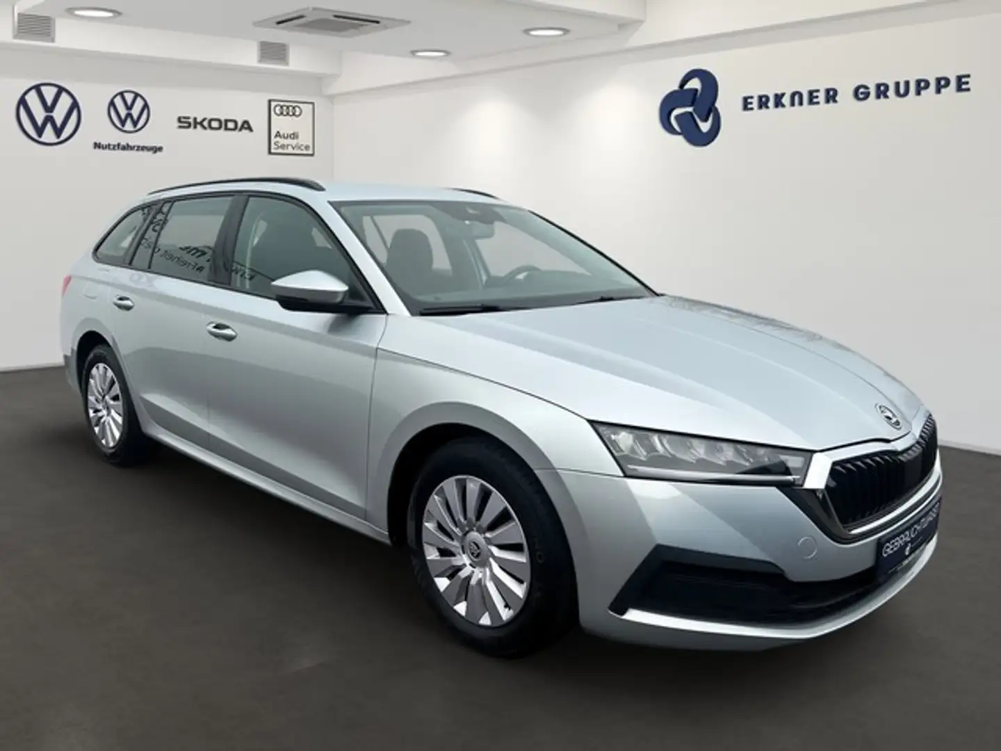 Skoda Octavia Combi 2.0TDI Active LED+BT+DAB+++ Argento - 2