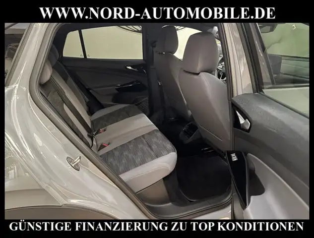 Volkswagen Id.5 view 18